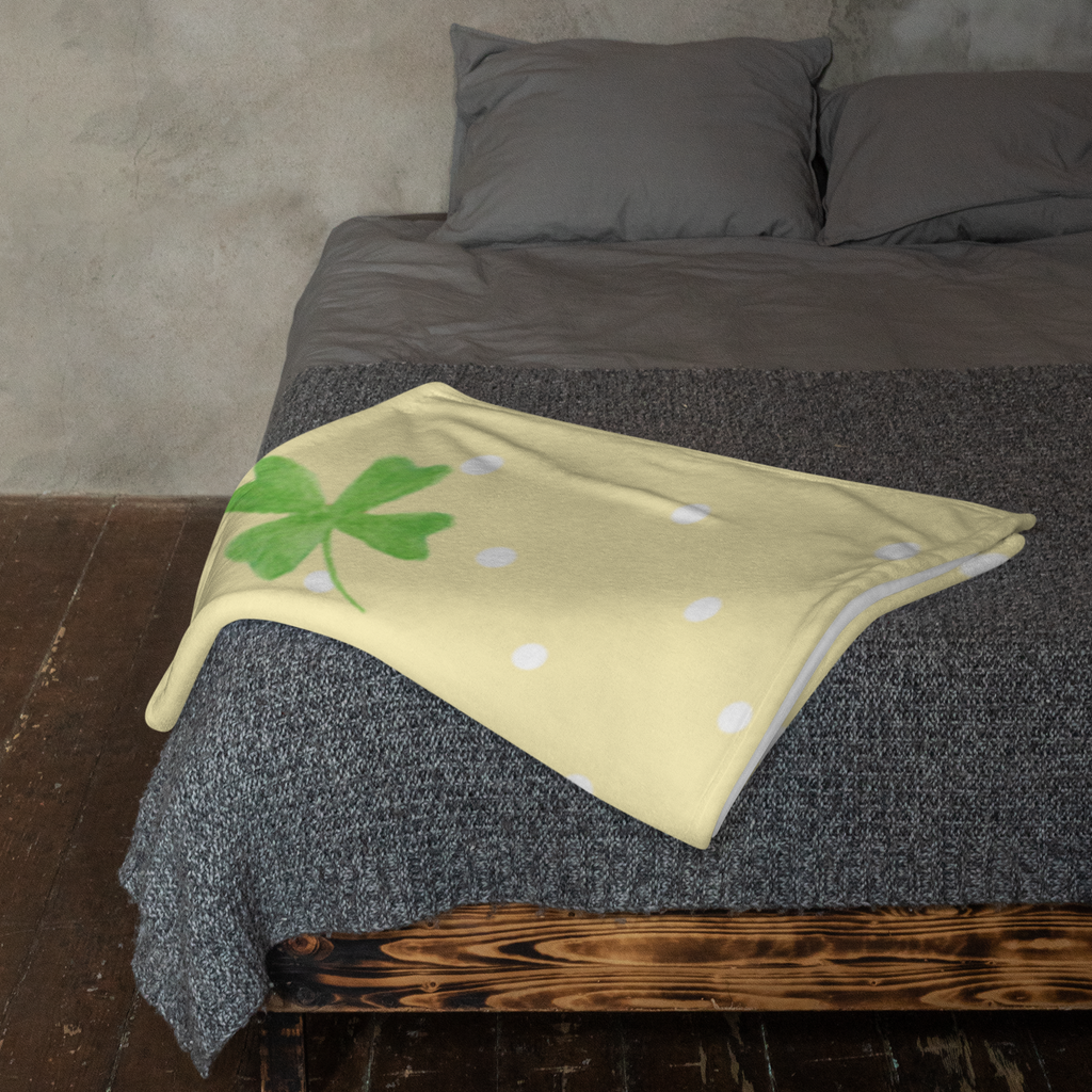 Personalisierte Decke Hummeln mit Kleeblatt Personalisierte Decke, Decke mit Namen, Kuscheldecke mit Namen, Decke bedrucken, Kuscheldecke bedrucken, Tiermotive, Gute Laune, lustige Sprüche, Tiere, Hummel, Biene, Spruch positiv, Biene Deko, Spruch schön, glücklich sein, glücklich werden, Spruch fröhlich