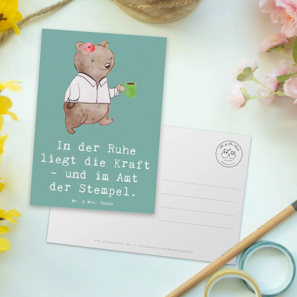 Postkarte Beamtin Kraft Postkarte, Karte, Geschenkkarte, Grußkarte, Einladung, Ansichtskarte, Geburtstagskarte, Einladungskarte, Dankeskarte, Ansichtskarten, Einladung Geburtstag, Einladungskarten Geburtstag, Beruf, Ausbildung, Jubiläum, Abschied, Rente, Kollege, Kollegin, Geschenk, Schenken, Arbeitskollege, Mitarbeiter, Firma, Danke, Dankeschön