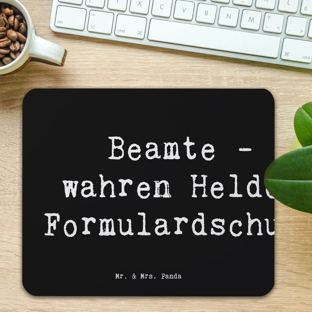 Mauspad Spruch Beamtin Heldin Mousepad, Computer zubehör, Büroausstattung, PC Zubehör, Arbeitszimmer, Mauspad, Einzigartiges Mauspad, Designer Mauspad, Mausunterlage, Mauspad Büro, Beruf, Ausbildung, Jubiläum, Abschied, Rente, Kollege, Kollegin, Geschenk, Schenken, Arbeitskollege, Mitarbeiter, Firma, Danke, Dankeschön