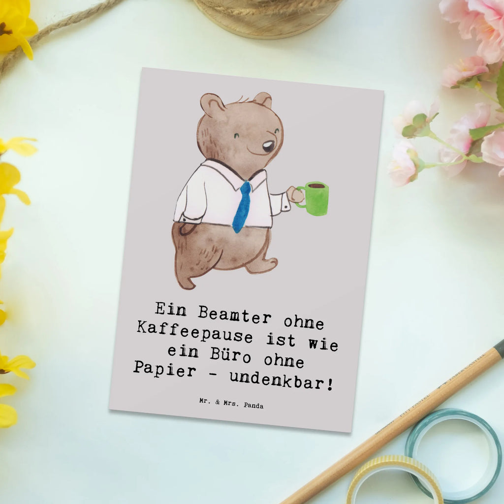 Postkarte Beamter Kaffeepause Postkarte, Karte, Geschenkkarte, Grußkarte, Einladung, Ansichtskarte, Geburtstagskarte, Einladungskarte, Dankeskarte, Ansichtskarten, Einladung Geburtstag, Einladungskarten Geburtstag, Beruf, Ausbildung, Jubiläum, Abschied, Rente, Kollege, Kollegin, Geschenk, Schenken, Arbeitskollege, Mitarbeiter, Firma, Danke, Dankeschön