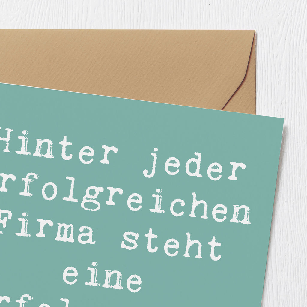 Deluxe Karte Spruch Hinter jeder erfolgreichen Firma steht eine erfolgreiche Chefin. Karte, Grußkarte, Klappkarte, Einladungskarte, Glückwunschkarte, Hochzeitskarte, Geburtstagskarte, Hochwertige Grußkarte, Hochwertige Klappkarte, Beruf, Ausbildung, Jubiläum, Abschied, Rente, Kollege, Kollegin, Geschenk, Schenken, Arbeitskollege, Mitarbeiter, Firma, Danke, Dankeschön