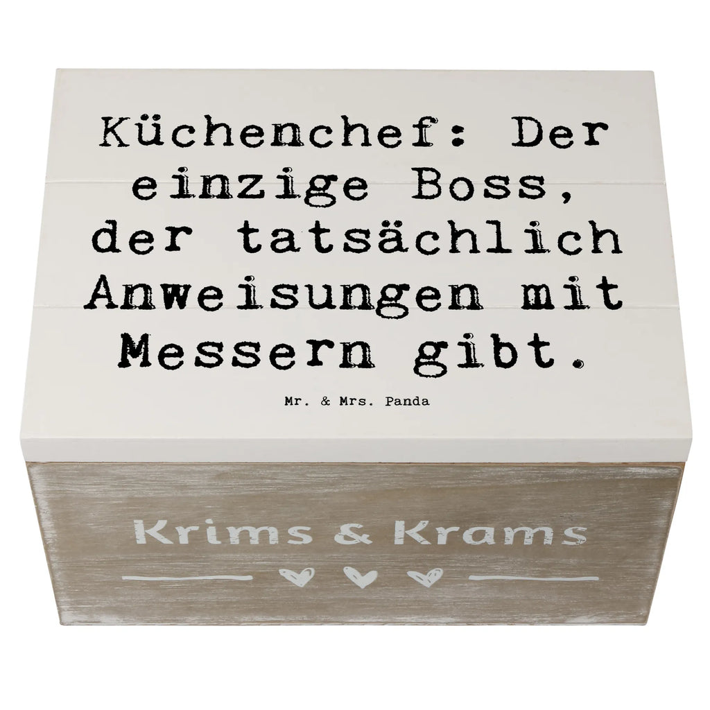 Holzkiste Spruch Küchenchef: Der einzige Boss, der tatsächlich Anweisungen mit Messern gibt. Holzkiste, Kiste, Schatzkiste, Truhe, Schatulle, XXL, Erinnerungsbox, Erinnerungskiste, Dekokiste, Aufbewahrungsbox, Geschenkbox, Geschenkdose, Beruf, Ausbildung, Jubiläum, Abschied, Rente, Kollege, Kollegin, Geschenk, Schenken, Arbeitskollege, Mitarbeiter, Firma, Danke, Dankeschön