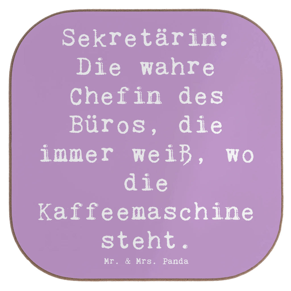 Untersetzer Spruch Sekretärin: Die wahre Chefin des Büros, die immer weiß, wo die Kaffeemaschine steht. Untersetzer, Bierdeckel, Glasuntersetzer, Untersetzer Gläser, Getränkeuntersetzer, Untersetzer aus Holz, Untersetzer für Gläser, Korkuntersetzer, Untersetzer Holz, Holzuntersetzer, Tassen Untersetzer, Untersetzer Design, Beruf, Ausbildung, Jubiläum, Abschied, Rente, Kollege, Kollegin, Geschenk, Schenken, Arbeitskollege, Mitarbeiter, Firma, Danke, Dankeschön