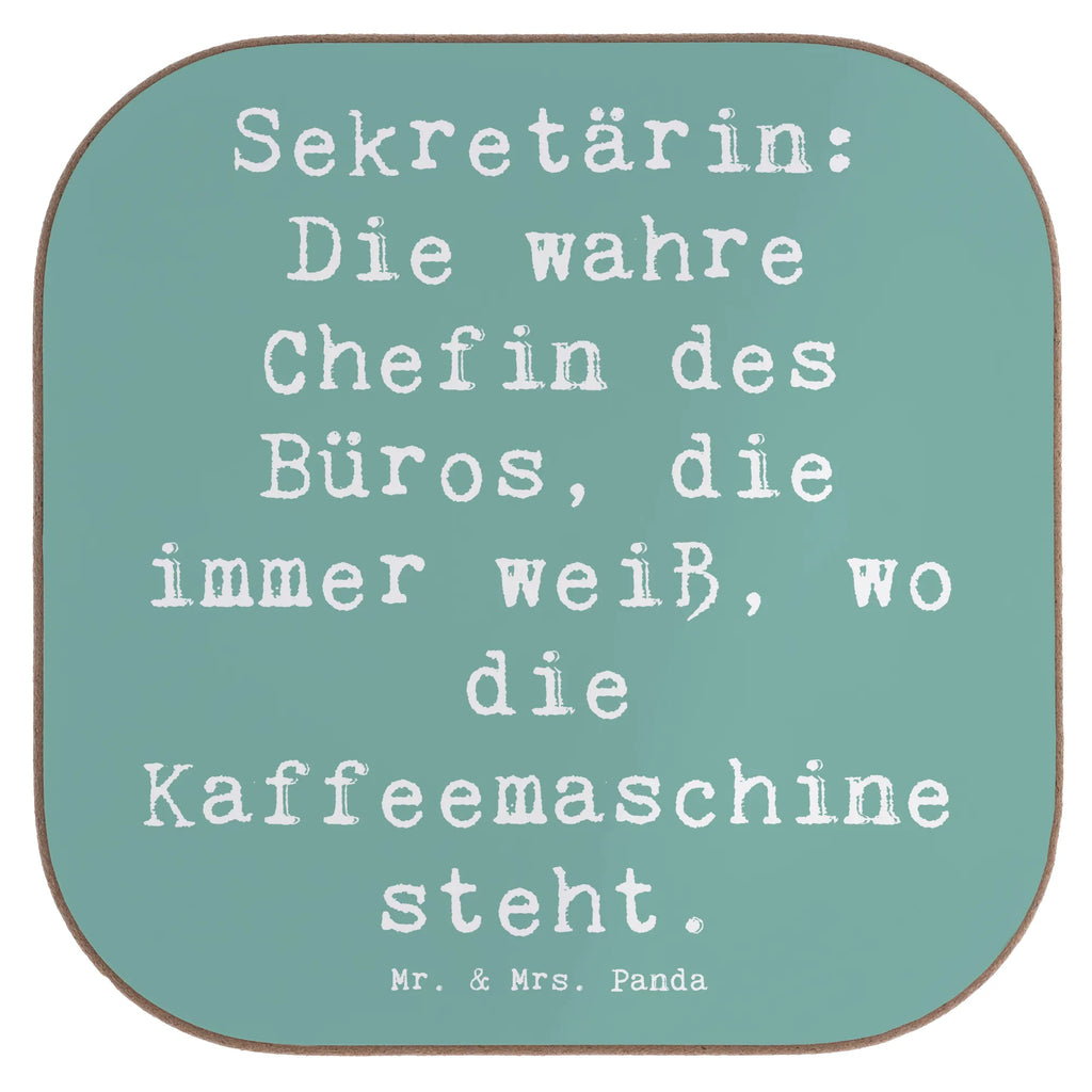 Untersetzer Spruch Sekretärin: Die wahre Chefin des Büros, die immer weiß, wo die Kaffeemaschine steht. Untersetzer, Bierdeckel, Glasuntersetzer, Untersetzer Gläser, Getränkeuntersetzer, Untersetzer aus Holz, Untersetzer für Gläser, Korkuntersetzer, Untersetzer Holz, Holzuntersetzer, Tassen Untersetzer, Untersetzer Design, Beruf, Ausbildung, Jubiläum, Abschied, Rente, Kollege, Kollegin, Geschenk, Schenken, Arbeitskollege, Mitarbeiter, Firma, Danke, Dankeschön