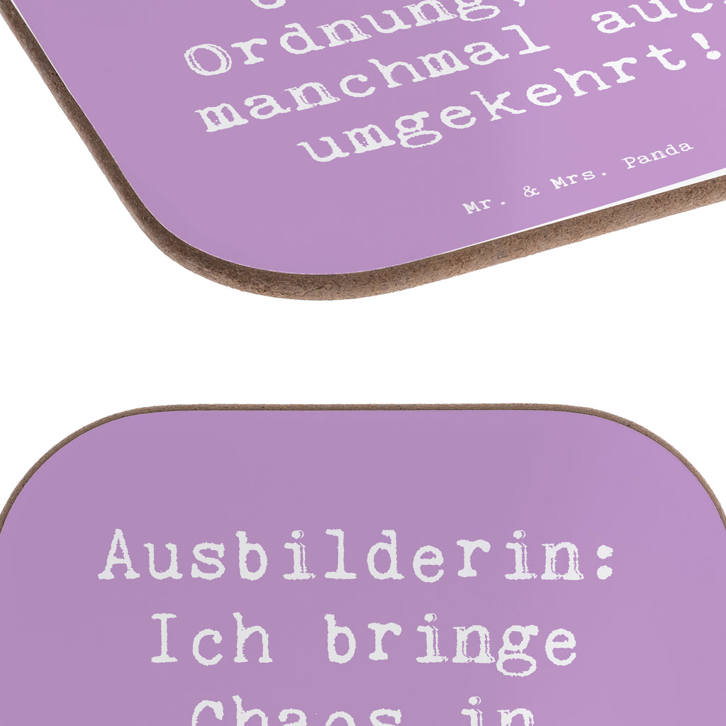 Untersetzer Spruch Ausbilderin: Ich bringe Chaos in Ordnung, und manchmal auch umgekehrt! Untersetzer, Bierdeckel, Glasuntersetzer, Untersetzer Gläser, Getränkeuntersetzer, Untersetzer aus Holz, Untersetzer für Gläser, Korkuntersetzer, Untersetzer Holz, Holzuntersetzer, Tassen Untersetzer, Untersetzer Design, Beruf, Ausbildung, Jubiläum, Abschied, Rente, Kollege, Kollegin, Geschenk, Schenken, Arbeitskollege, Mitarbeiter, Firma, Danke, Dankeschön