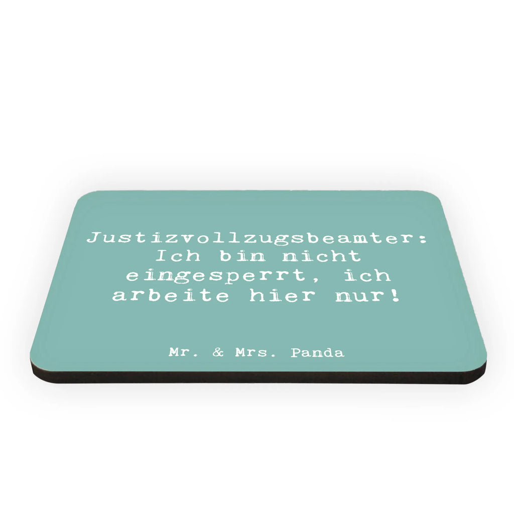 Magnet Spruch Justizvollzugsbeamter: Ich bin nicht eingesperrt, ich arbeite hier nur! Kühlschrankmagnet, Pinnwandmagnet, Souvenir Magnet, Motivmagnete, Dekomagnet, Whiteboard Magnet, Notiz Magnet, Kühlschrank Dekoration, Beruf, Ausbildung, Jubiläum, Abschied, Rente, Kollege, Kollegin, Geschenk, Schenken, Arbeitskollege, Mitarbeiter, Firma, Danke, Dankeschön