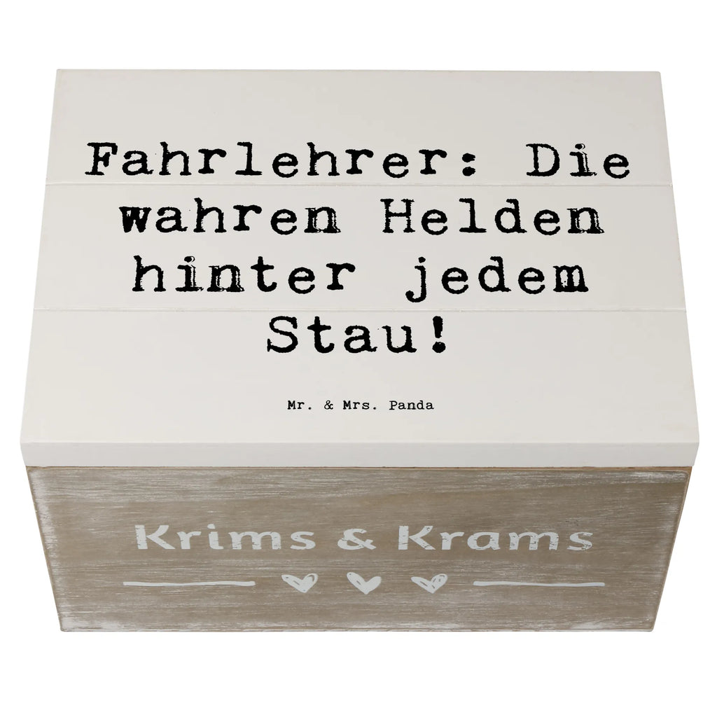 Holzkiste Spruch Fahrlehrer: Die wahren Helden hinter jedem Stau! Holzkiste, Kiste, Schatzkiste, Truhe, Schatulle, XXL, Erinnerungsbox, Erinnerungskiste, Dekokiste, Aufbewahrungsbox, Geschenkbox, Geschenkdose, Beruf, Ausbildung, Jubiläum, Abschied, Rente, Kollege, Kollegin, Geschenk, Schenken, Arbeitskollege, Mitarbeiter, Firma, Danke, Dankeschön