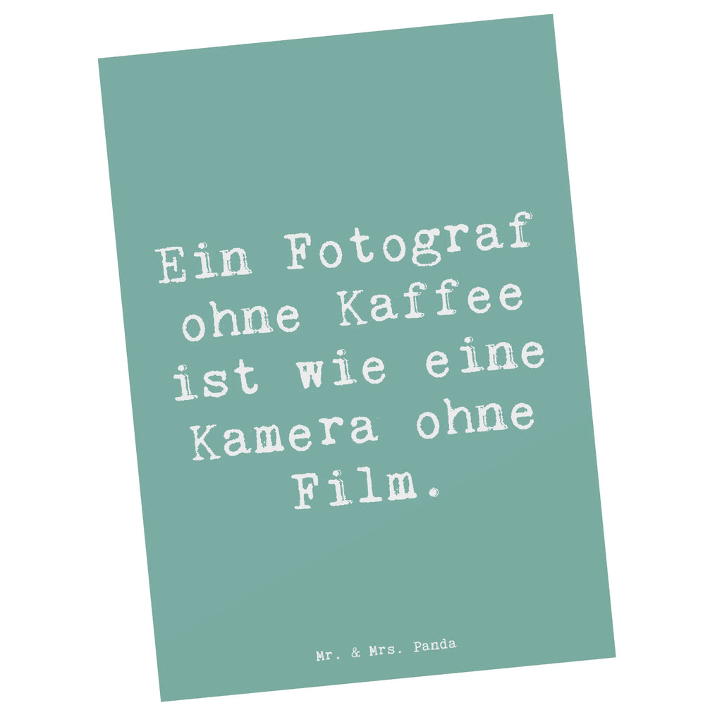 Postkarte Spruch Ein Fotograf ohne Kaffee ist wie eine Kamera ohne Film. Postkarte, Karte, Geschenkkarte, Grußkarte, Einladung, Ansichtskarte, Geburtstagskarte, Einladungskarte, Dankeskarte, Ansichtskarten, Einladung Geburtstag, Einladungskarten Geburtstag, Beruf, Ausbildung, Jubiläum, Abschied, Rente, Kollege, Kollegin, Geschenk, Schenken, Arbeitskollege, Mitarbeiter, Firma, Danke, Dankeschön