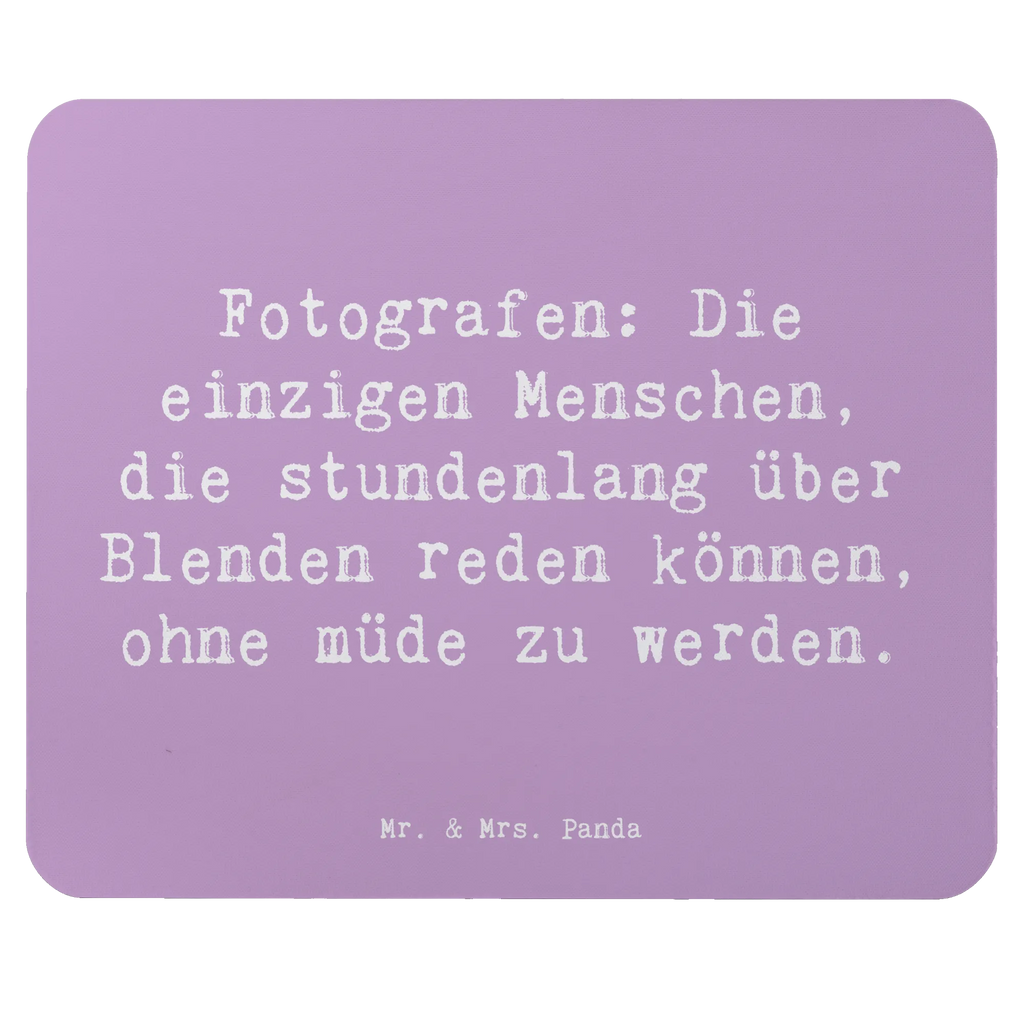 Mauspad Spruch Fotografen: Die einzigen Menschen, die stundenlang über Blenden reden können, ohne müde zu werden. Mousepad, Computer zubehör, Büroausstattung, PC Zubehör, Arbeitszimmer, Mauspad, Einzigartiges Mauspad, Designer Mauspad, Mausunterlage, Mauspad Büro, Beruf, Ausbildung, Jubiläum, Abschied, Rente, Kollege, Kollegin, Geschenk, Schenken, Arbeitskollege, Mitarbeiter, Firma, Danke, Dankeschön