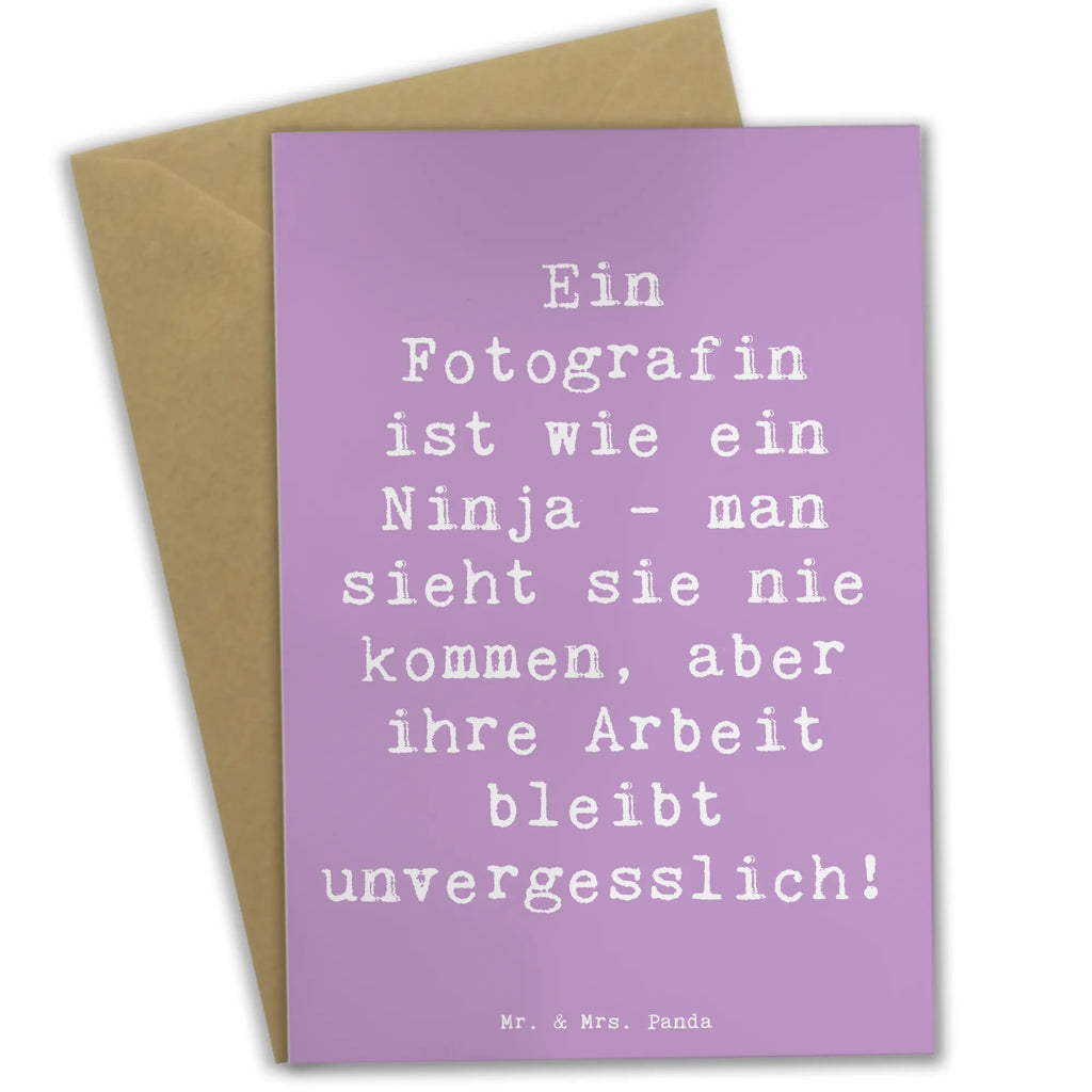 Grußkarte Spruch Ein Fotografin ist wie ein Ninja - man sieht sie nie kommen, aber ihre Arbeit bleibt unvergesslich! Grußkarte, Klappkarte, Einladungskarte, Glückwunschkarte, Hochzeitskarte, Geburtstagskarte, Karte, Ansichtskarten, Beruf, Ausbildung, Jubiläum, Abschied, Rente, Kollege, Kollegin, Geschenk, Schenken, Arbeitskollege, Mitarbeiter, Firma, Danke, Dankeschön