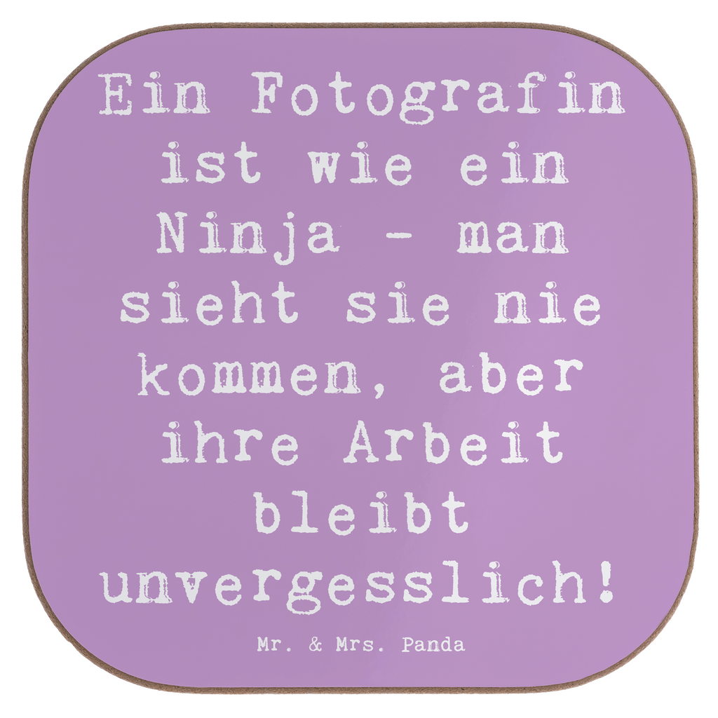 Untersetzer Spruch Ein Fotografin ist wie ein Ninja - man sieht sie nie kommen, aber ihre Arbeit bleibt unvergesslich! Untersetzer, Bierdeckel, Glasuntersetzer, Untersetzer Gläser, Getränkeuntersetzer, Untersetzer aus Holz, Untersetzer für Gläser, Korkuntersetzer, Untersetzer Holz, Holzuntersetzer, Tassen Untersetzer, Untersetzer Design, Beruf, Ausbildung, Jubiläum, Abschied, Rente, Kollege, Kollegin, Geschenk, Schenken, Arbeitskollege, Mitarbeiter, Firma, Danke, Dankeschön