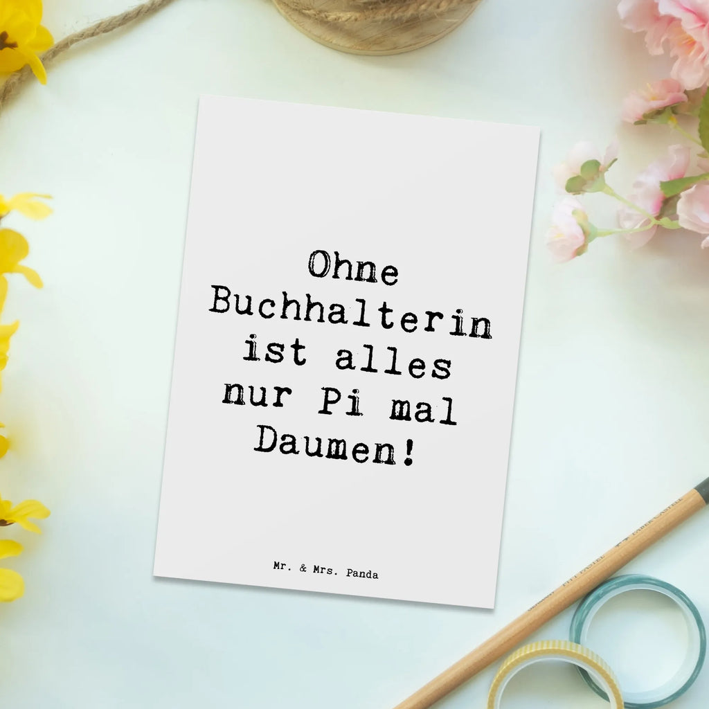 Postkarte Spruch Ohne Buchhalterin ist alles nur Pi mal Daumen! Postkarte, Karte, Geschenkkarte, Grußkarte, Einladung, Ansichtskarte, Geburtstagskarte, Einladungskarte, Dankeskarte, Ansichtskarten, Einladung Geburtstag, Einladungskarten Geburtstag, Beruf, Ausbildung, Jubiläum, Abschied, Rente, Kollege, Kollegin, Geschenk, Schenken, Arbeitskollege, Mitarbeiter, Firma, Danke, Dankeschön