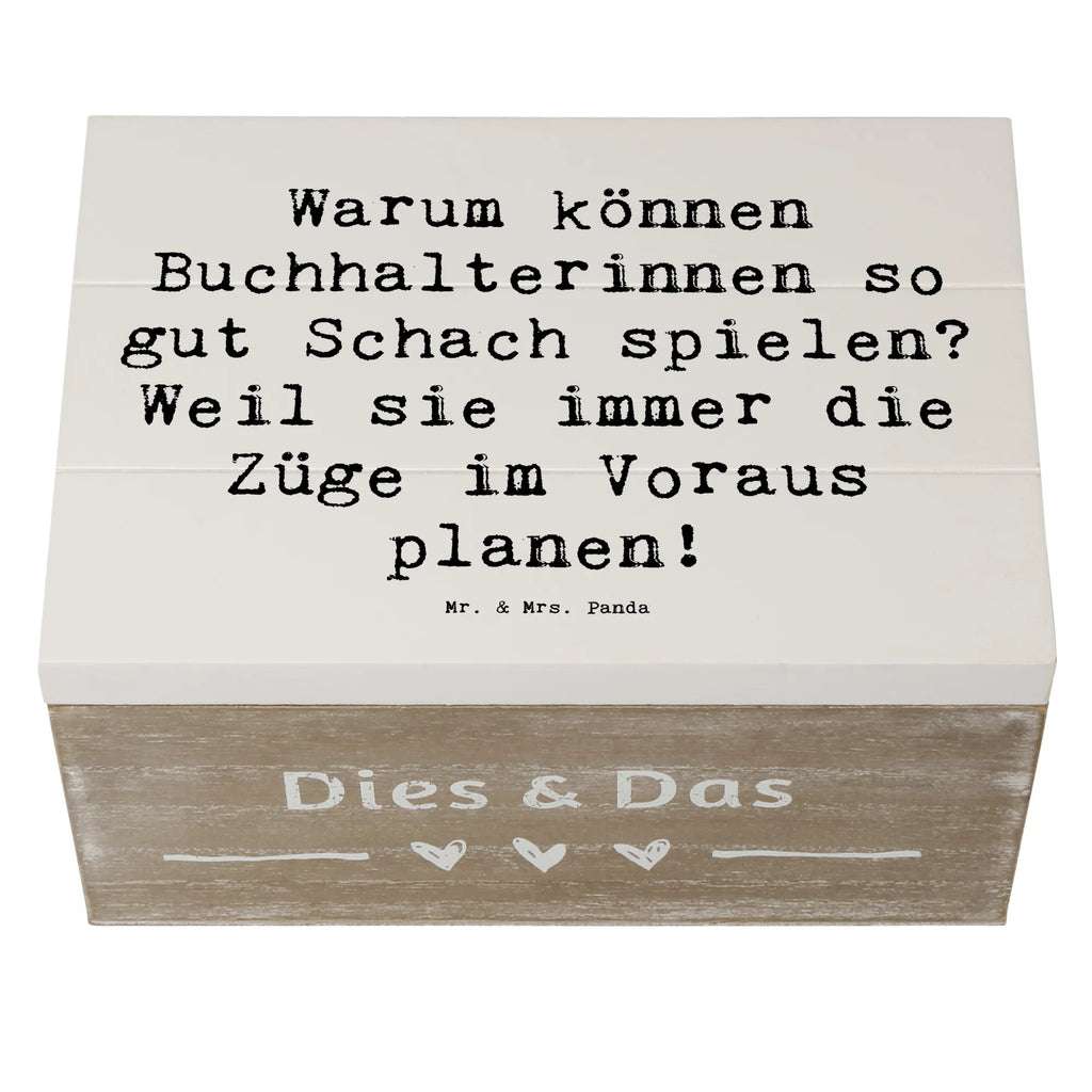 Holzkiste Spruch Warum können Buchhalterinnen so gut Schach spielen? Weil sie immer die Züge im Voraus planen! Holzkiste, Kiste, Schatzkiste, Truhe, Schatulle, XXL, Erinnerungsbox, Erinnerungskiste, Dekokiste, Aufbewahrungsbox, Geschenkbox, Geschenkdose, Beruf, Ausbildung, Jubiläum, Abschied, Rente, Kollege, Kollegin, Geschenk, Schenken, Arbeitskollege, Mitarbeiter, Firma, Danke, Dankeschön