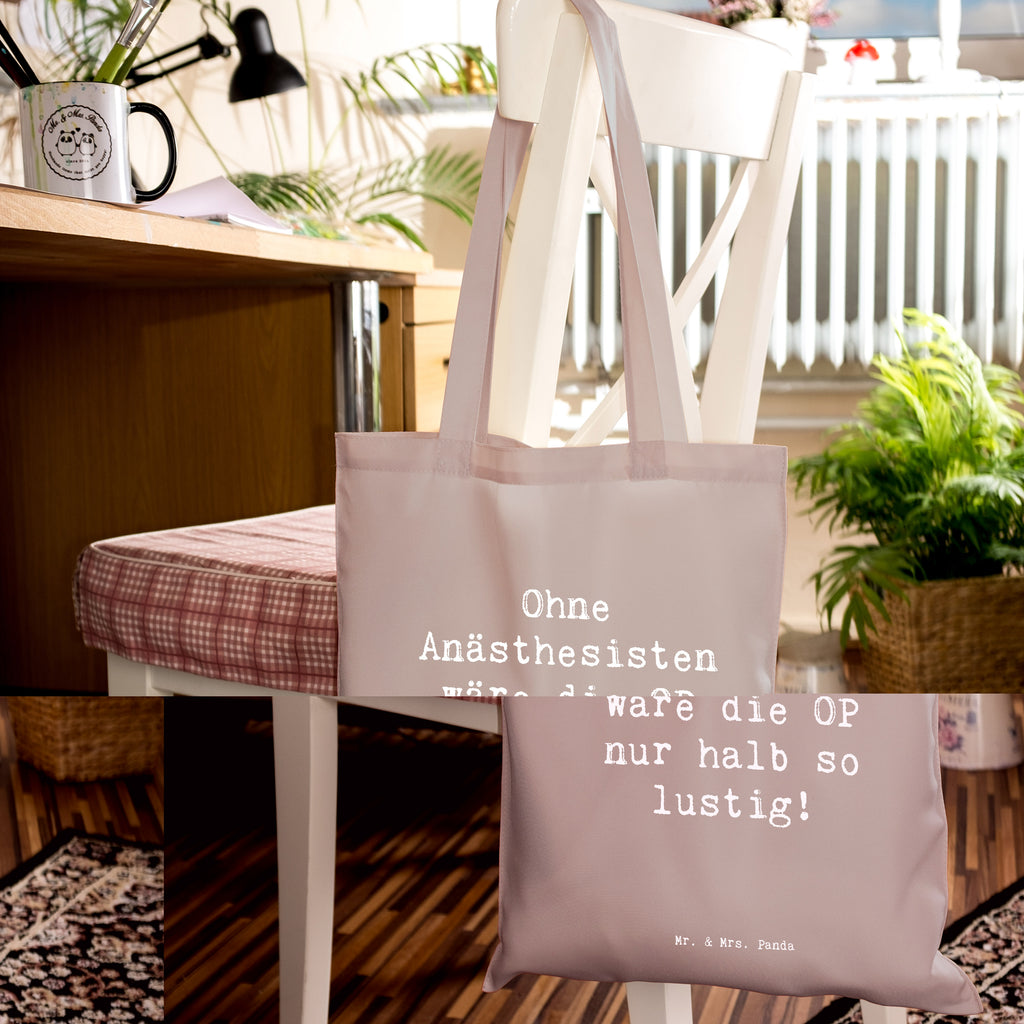 Tragetasche Spruch Ohne Anästhesisten wäre die OP nur halb so lustig! Beuteltasche, Beutel, Einkaufstasche, Jutebeutel, Stoffbeutel, Tasche, Shopper, Umhängetasche, Strandtasche, Schultertasche, Stofftasche, Tragetasche, Badetasche, Jutetasche, Einkaufstüte, Laptoptasche, Beruf, Ausbildung, Jubiläum, Abschied, Rente, Kollege, Kollegin, Geschenk, Schenken, Arbeitskollege, Mitarbeiter, Firma, Danke, Dankeschön