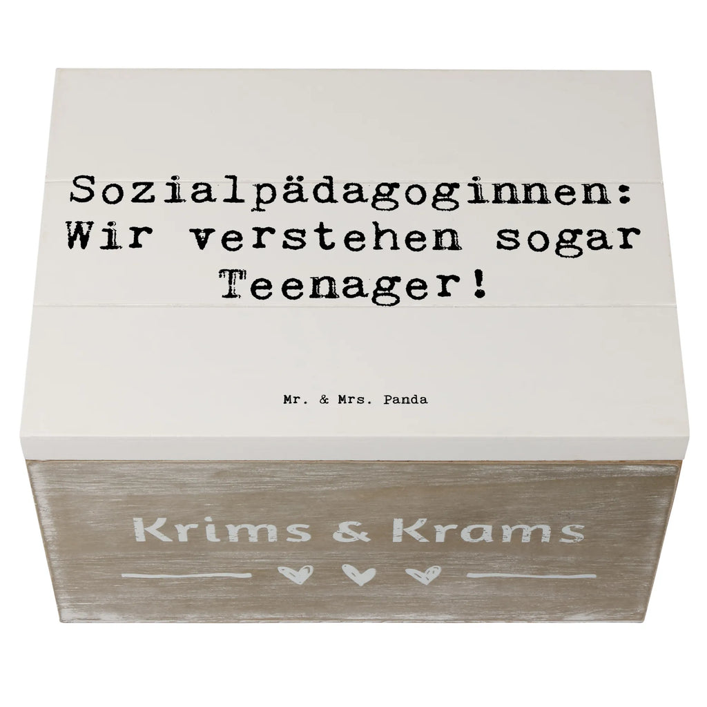 Holzkiste Spruch Sozialpädagoginnen: Wir verstehen sogar Teenager! Holzkiste, Kiste, Schatzkiste, Truhe, Schatulle, XXL, Erinnerungsbox, Erinnerungskiste, Dekokiste, Aufbewahrungsbox, Geschenkbox, Geschenkdose, Beruf, Ausbildung, Jubiläum, Abschied, Rente, Kollege, Kollegin, Geschenk, Schenken, Arbeitskollege, Mitarbeiter, Firma, Danke, Dankeschön