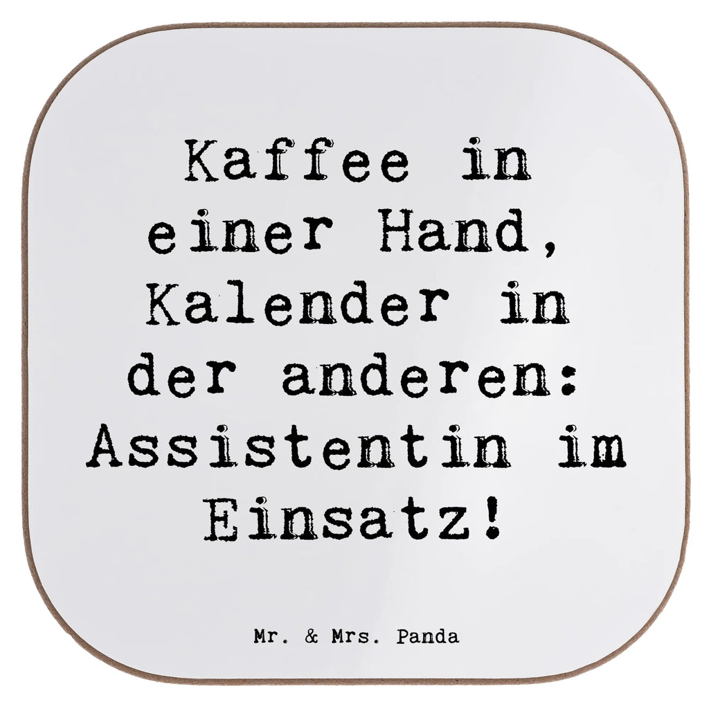 Untersetzer Spruch Kaffee in einer Hand, Kalender in der anderen: Assistentin im Einsatz! Untersetzer, Bierdeckel, Glasuntersetzer, Untersetzer Gläser, Getränkeuntersetzer, Untersetzer aus Holz, Untersetzer für Gläser, Korkuntersetzer, Untersetzer Holz, Holzuntersetzer, Tassen Untersetzer, Untersetzer Design, Beruf, Ausbildung, Jubiläum, Abschied, Rente, Kollege, Kollegin, Geschenk, Schenken, Arbeitskollege, Mitarbeiter, Firma, Danke, Dankeschön