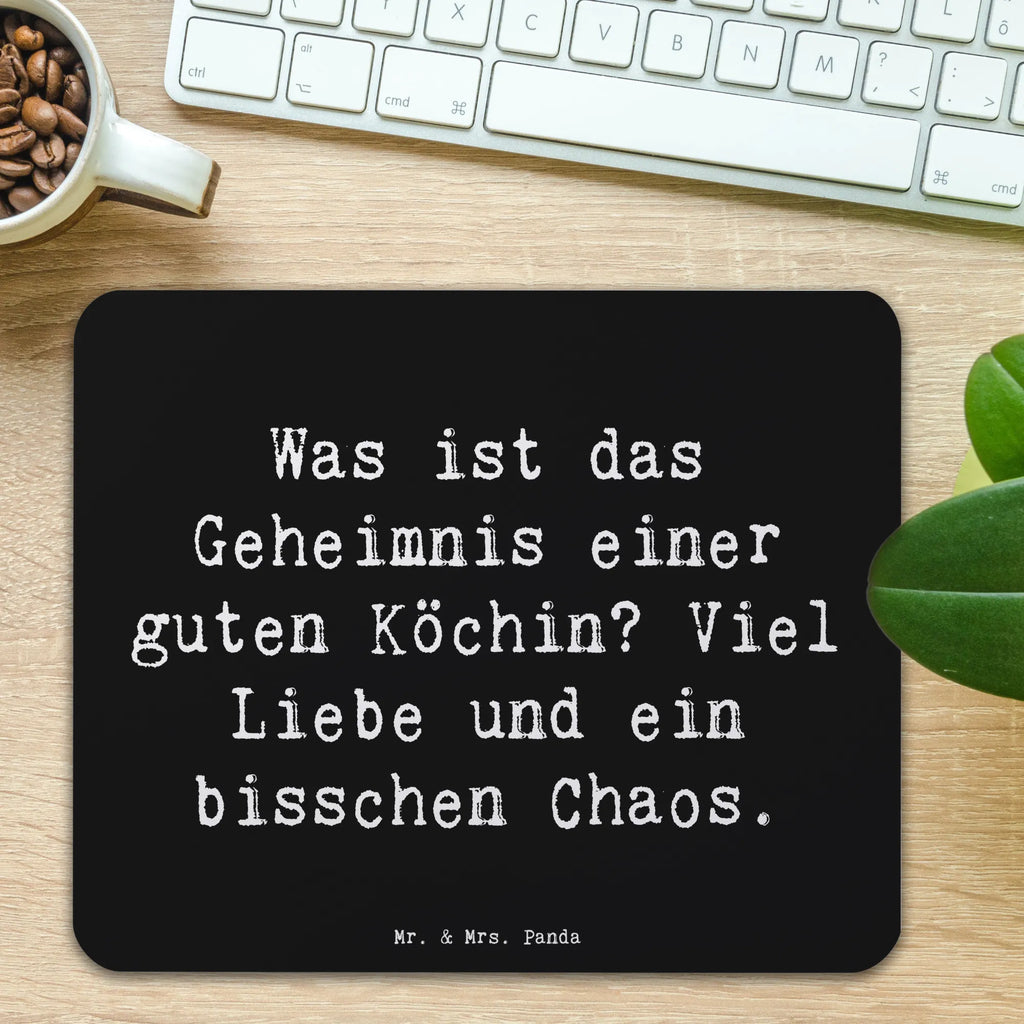 Mauspad Spruch Was ist das Geheimnis einer guten Köchin? Viel Liebe und ein bisschen Chaos. Mousepad, Computer zubehör, Büroausstattung, PC Zubehör, Arbeitszimmer, Mauspad, Einzigartiges Mauspad, Designer Mauspad, Mausunterlage, Mauspad Büro, Beruf, Ausbildung, Jubiläum, Abschied, Rente, Kollege, Kollegin, Geschenk, Schenken, Arbeitskollege, Mitarbeiter, Firma, Danke, Dankeschön