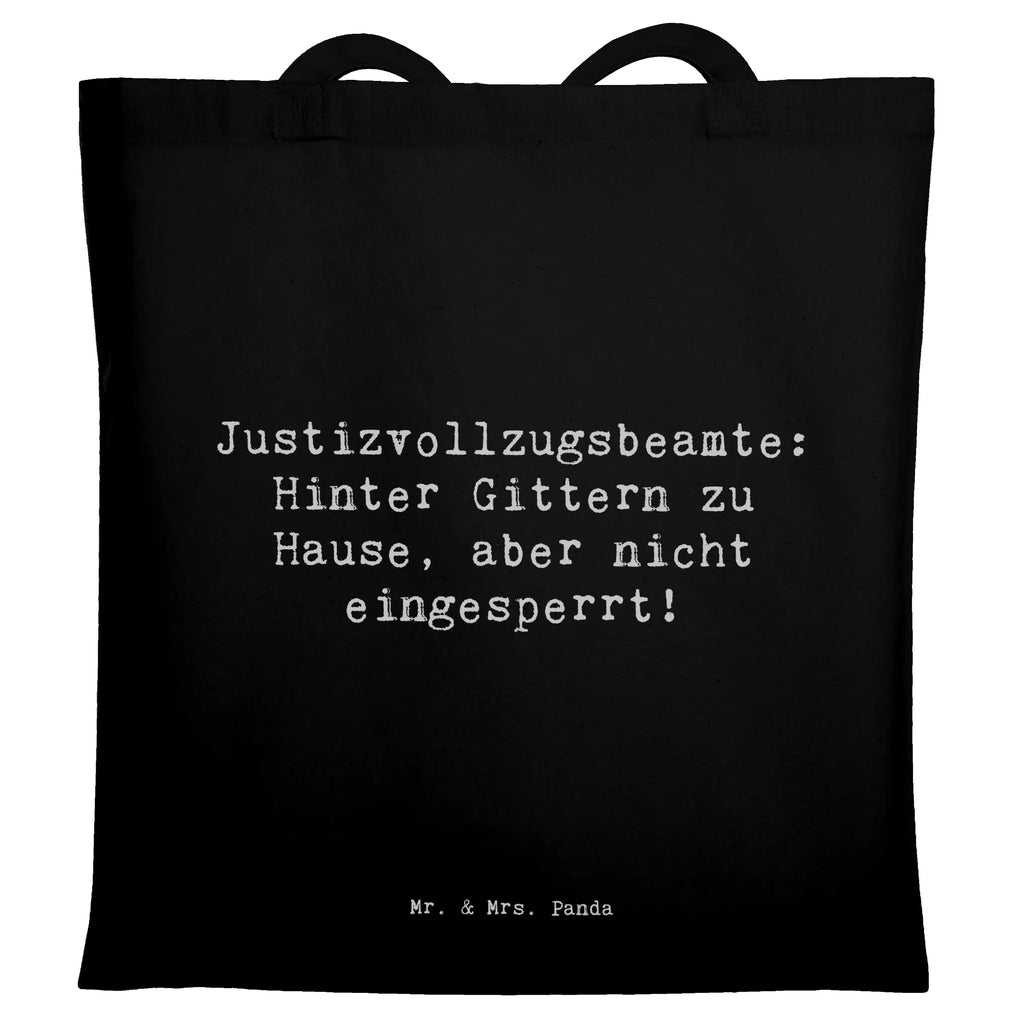 Tragetasche Spruch Justizvollzugsbeamte: Hinter Gittern zu Hause, aber nicht eingesperrt! Beuteltasche, Beutel, Einkaufstasche, Jutebeutel, Stoffbeutel, Tasche, Shopper, Umhängetasche, Strandtasche, Schultertasche, Stofftasche, Tragetasche, Badetasche, Jutetasche, Einkaufstüte, Laptoptasche, Beruf, Ausbildung, Jubiläum, Abschied, Rente, Kollege, Kollegin, Geschenk, Schenken, Arbeitskollege, Mitarbeiter, Firma, Danke, Dankeschön