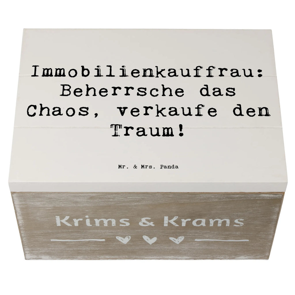 Holzkiste Spruch Immobilienkauffrau: Beherrsche das Chaos, verkaufe den Traum! Holzkiste, Kiste, Schatzkiste, Truhe, Schatulle, XXL, Erinnerungsbox, Erinnerungskiste, Dekokiste, Aufbewahrungsbox, Geschenkbox, Geschenkdose, Beruf, Ausbildung, Jubiläum, Abschied, Rente, Kollege, Kollegin, Geschenk, Schenken, Arbeitskollege, Mitarbeiter, Firma, Danke, Dankeschön