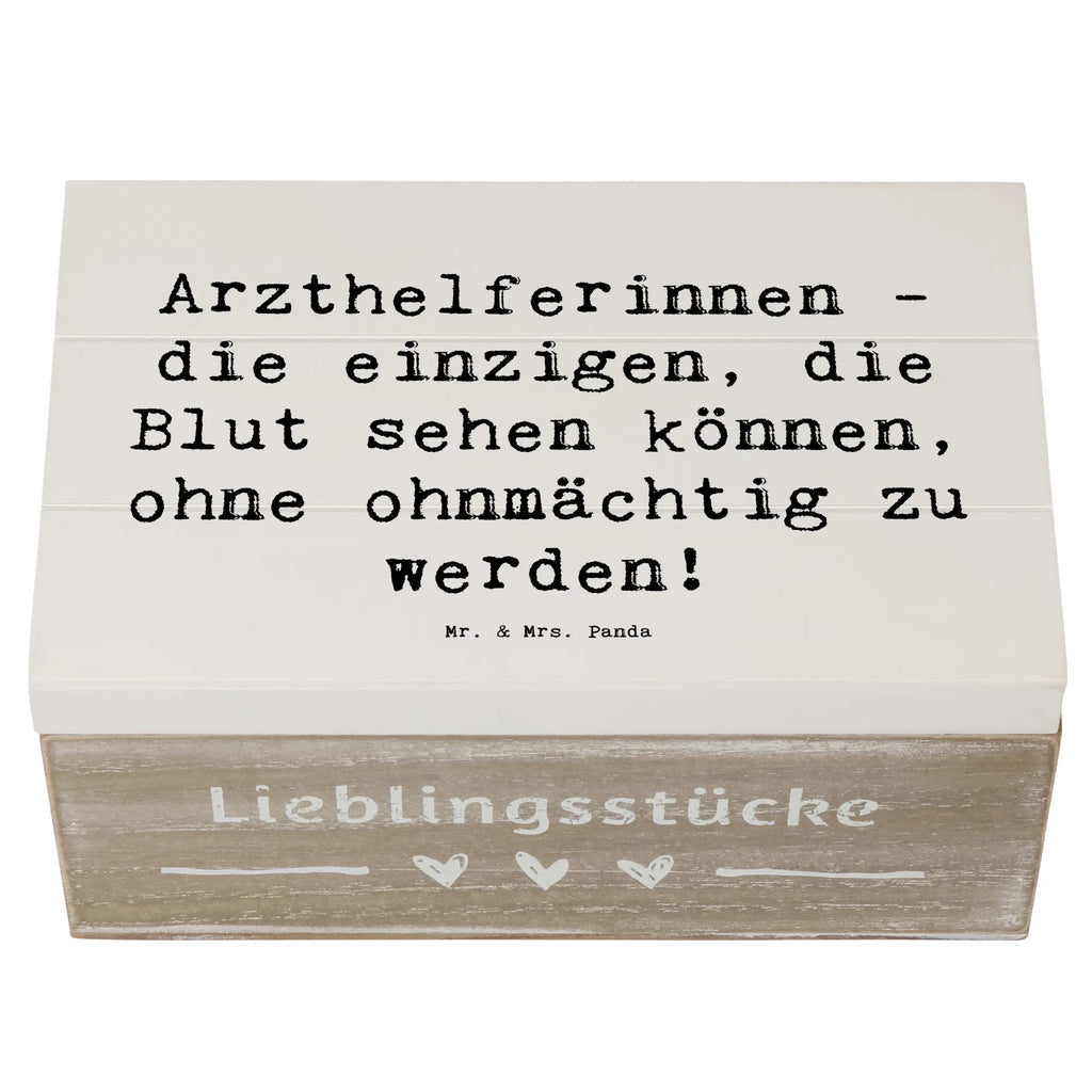 Holzkiste Spruch Tapfere Arzthelferin Holzkiste, Kiste, Schatzkiste, Truhe, Schatulle, XXL, Erinnerungsbox, Erinnerungskiste, Dekokiste, Aufbewahrungsbox, Geschenkbox, Geschenkdose, Beruf, Ausbildung, Jubiläum, Abschied, Rente, Kollege, Kollegin, Geschenk, Schenken, Arbeitskollege, Mitarbeiter, Firma, Danke, Dankeschön