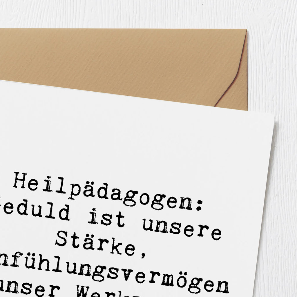 Deluxe Karte Spruch Heilpädagogin Geduld Karte, Grußkarte, Klappkarte, Einladungskarte, Glückwunschkarte, Hochzeitskarte, Geburtstagskarte, Hochwertige Grußkarte, Hochwertige Klappkarte, Beruf, Ausbildung, Jubiläum, Abschied, Rente, Kollege, Kollegin, Geschenk, Schenken, Arbeitskollege, Mitarbeiter, Firma, Danke, Dankeschön