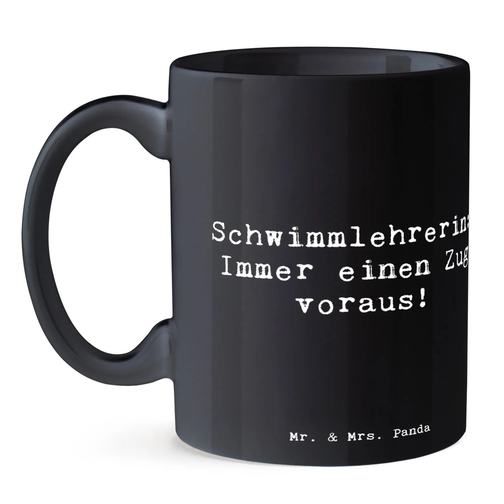 Tasse Spruch Schwimmlehrerin Zug voraus Tasse, Kaffeetasse, Teetasse, Becher, Kaffeebecher, Teebecher, Keramiktasse, Porzellantasse, Büro Tasse, Geschenk Tasse, Tasse Sprüche, Tasse Motive, Kaffeetassen, Tasse bedrucken, Designer Tasse, Cappuccino Tassen, Schöne Teetassen, Beruf, Ausbildung, Jubiläum, Abschied, Rente, Kollege, Kollegin, Geschenk, Schenken, Arbeitskollege, Mitarbeiter, Firma, Danke, Dankeschön