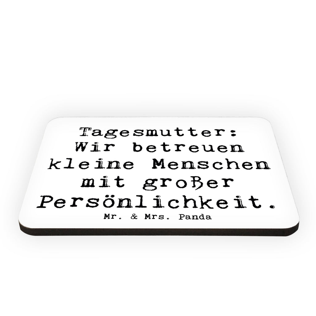 Magnet Spruch Tagesmutter Persönlichkeit Kühlschrankmagnet, Pinnwandmagnet, Souvenir Magnet, Motivmagnete, Dekomagnet, Whiteboard Magnet, Notiz Magnet, Kühlschrank Dekoration, Beruf, Ausbildung, Jubiläum, Abschied, Rente, Kollege, Kollegin, Geschenk, Schenken, Arbeitskollege, Mitarbeiter, Firma, Danke, Dankeschön