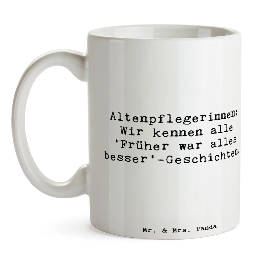 Tasse Spruch Altenpflegerin Geschichten Tasse, Kaffeetasse, Teetasse, Becher, Kaffeebecher, Teebecher, Keramiktasse, Porzellantasse, Büro Tasse, Geschenk Tasse, Tasse Sprüche, Tasse Motive, Kaffeetassen, Tasse bedrucken, Designer Tasse, Cappuccino Tassen, Schöne Teetassen, Beruf, Ausbildung, Jubiläum, Abschied, Rente, Kollege, Kollegin, Geschenk, Schenken, Arbeitskollege, Mitarbeiter, Firma, Danke, Dankeschön