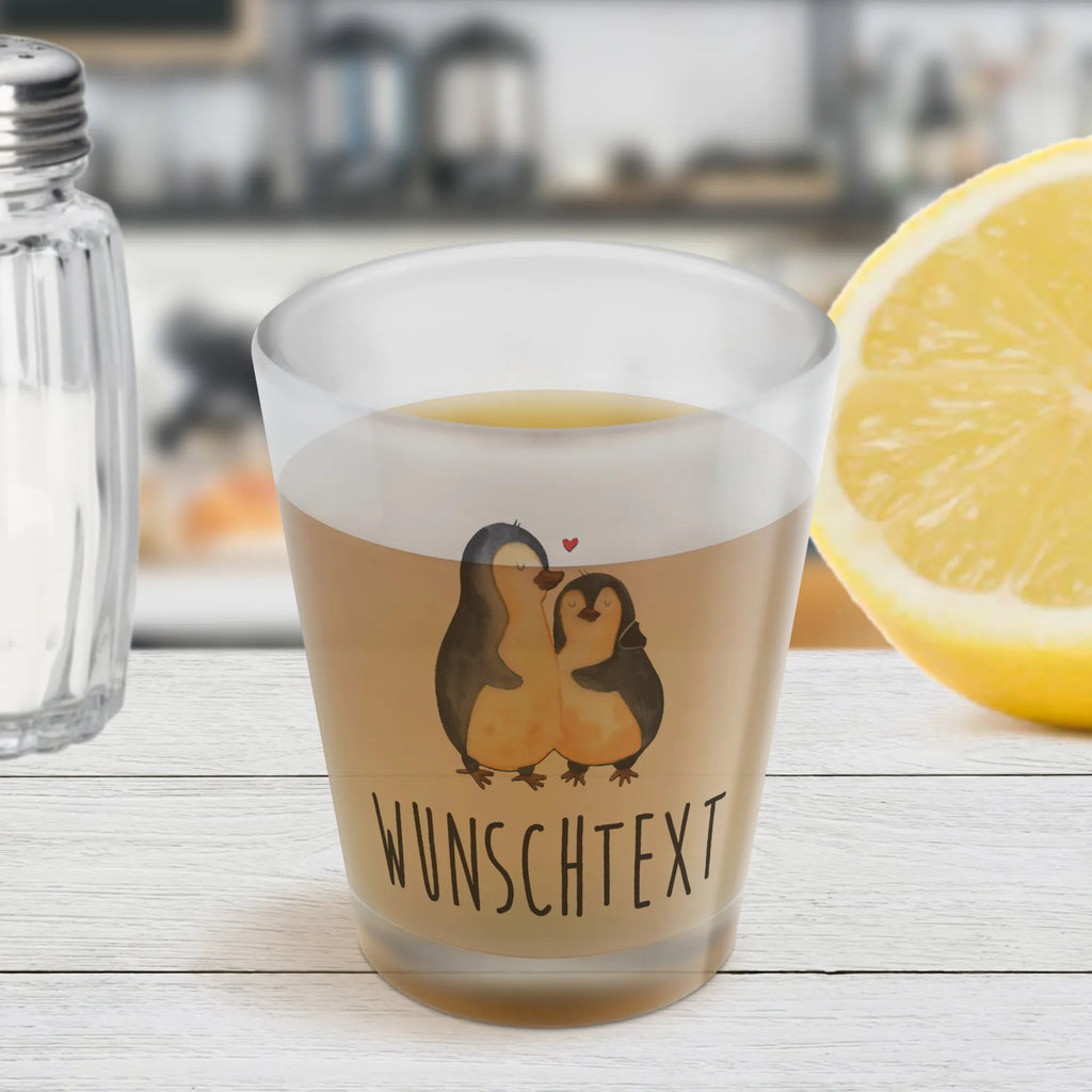 Personalisiertes Schnapsglas Pinguin umarmen Personalisiertes Schnapsglas, Schnapsglas mit Namen, Schnapsgläser personalisiert, personalisierte Schnapsgläser, Schnapsglas personalisieren, Schnapsglas Hochzeit, Schnapsglas mit Name, Schnapsglas Geschenk, Shot Gläser personalisieren, personalisierte Pinnchen, Schnapsglas zum Umhängen mit Namen, Pinguin, Liebe, Liebespaar, Liebesbeweis, Liebesgeschenk, Verlobung, Jahrestag, Hochzeitstag, Hochzeit, Hochzeitsgeschenk