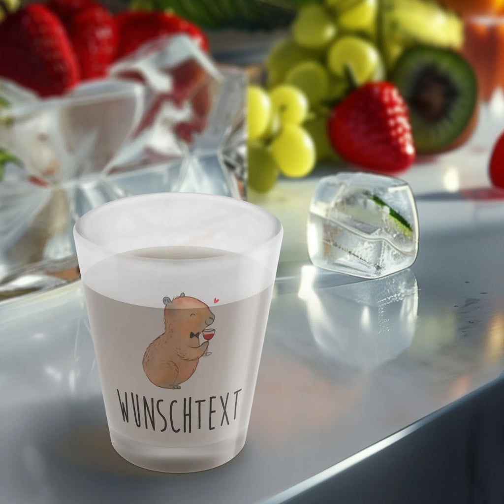 Personalisiertes Schnapsglas Capybara Wein Personalisiertes Schnapsglas, Schnapsglas mit Namen, Schnapsgläser personalisiert, personalisierte Schnapsgläser, Schnapsglas personalisieren, Schnapsglas Hochzeit, Schnapsglas mit Name, Schnapsglas Geschenk, Shot Gläser personalisieren, personalisierte Pinnchen, Schnapsglas zum Umhängen mit Namen, Tiermotive, Gute Laune, lustige Sprüche, Tiere, Capybara Weinflasche, Weinliebhaber Geschenk, Capybara Zeichnung, Adrette Tiere, Panda Handzeichnung, Weintrinkendes Nagetier, Capybara Kunstwerk, Geschenk für Weinkenner, Stilvolles Capybara, Heiterer Capybara, Liebe zum Wein Spruch, Wein Spaßbild, Handgezeichnetes Capybara