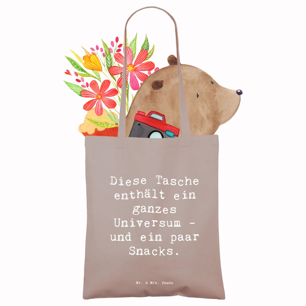 Tragetasche Spruch Diese Tasche enthält ein ganzes Universum - und ein paar Snacks. Beuteltasche, Beutel, Einkaufstasche, Jutebeutel, Stoffbeutel, Tasche, Shopper, Umhängetasche, Strandtasche, Schultertasche, Stofftasche, Tragetasche, Badetasche, Jutetasche, Einkaufstüte, Laptoptasche