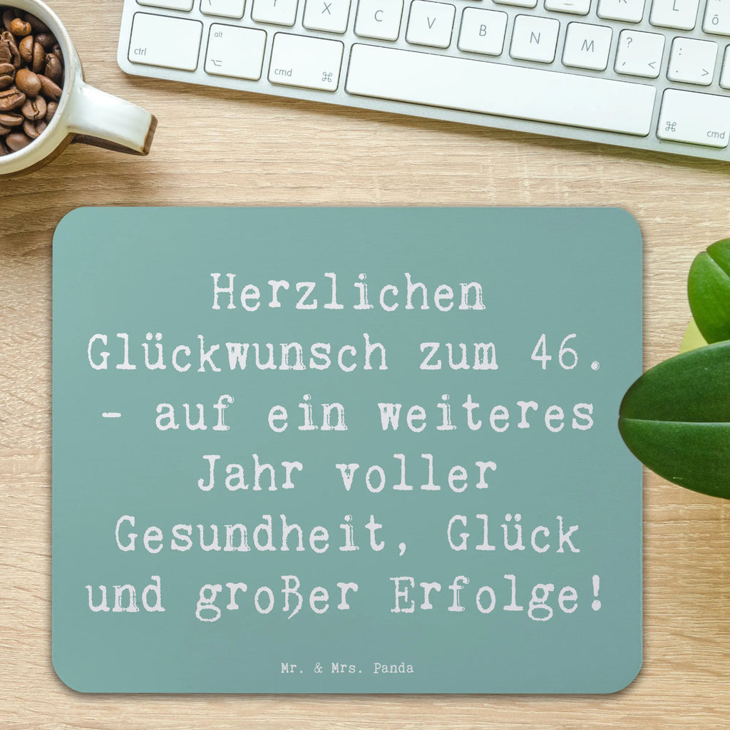 Mauspad Spruch 46. Geburtstag Glückwünsche Mousepad, Computer zubehör, Büroausstattung, PC Zubehör, Arbeitszimmer, Mauspad, Einzigartiges Mauspad, Designer Mauspad, Mausunterlage, Mauspad Büro, Geburtstag, Geburtstagsgeschenk, Geschenk