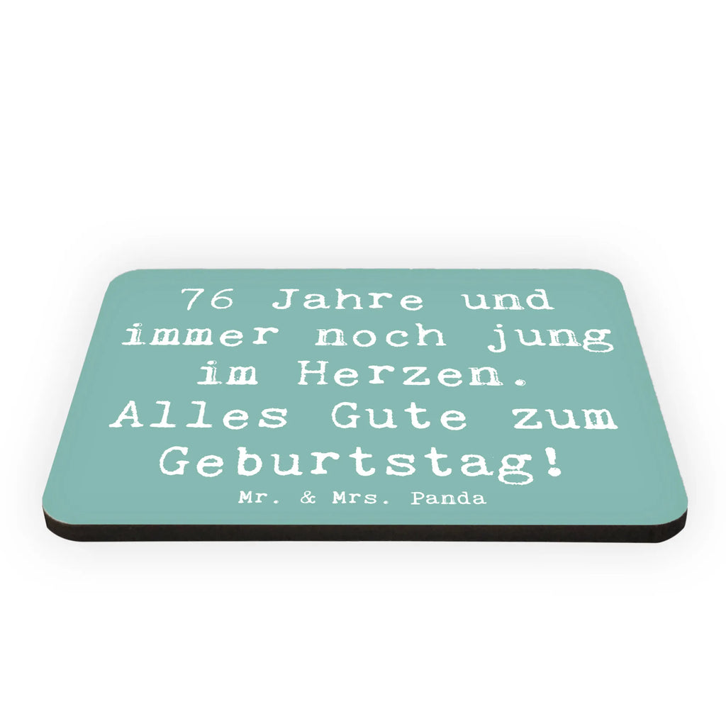 Magnet Spruch 76. Geburtstag Herzjung Kühlschrankmagnet, Pinnwandmagnet, Souvenir Magnet, Motivmagnete, Dekomagnet, Whiteboard Magnet, Notiz Magnet, Kühlschrank Dekoration, Geburtstag, Geburtstagsgeschenk, Geschenk