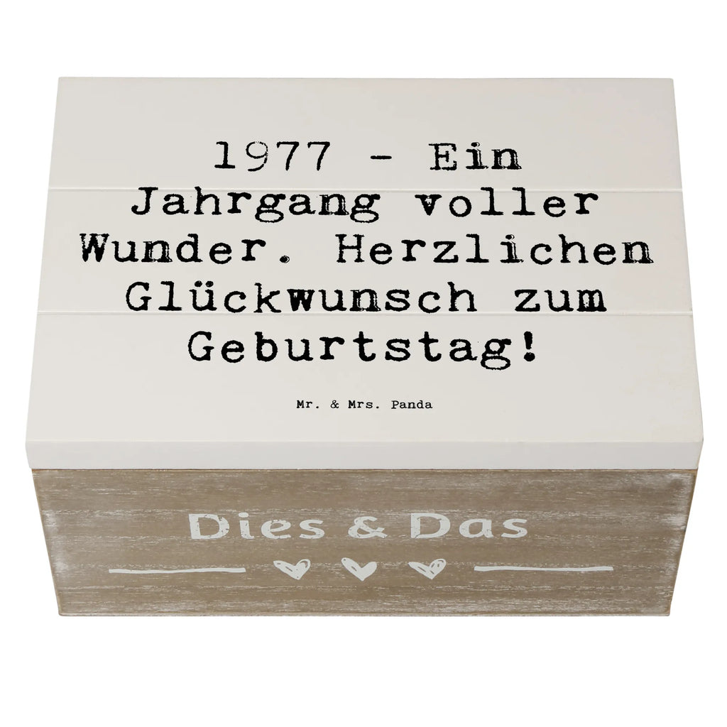 Holzkiste Spruch 1977 Geburtstag Wunder Holzkiste, Kiste, Schatzkiste, Truhe, Schatulle, XXL, Erinnerungsbox, Erinnerungskiste, Dekokiste, Aufbewahrungsbox, Geschenkbox, Geschenkdose, Geburtstag, Geburtstagsgeschenk, Geschenk