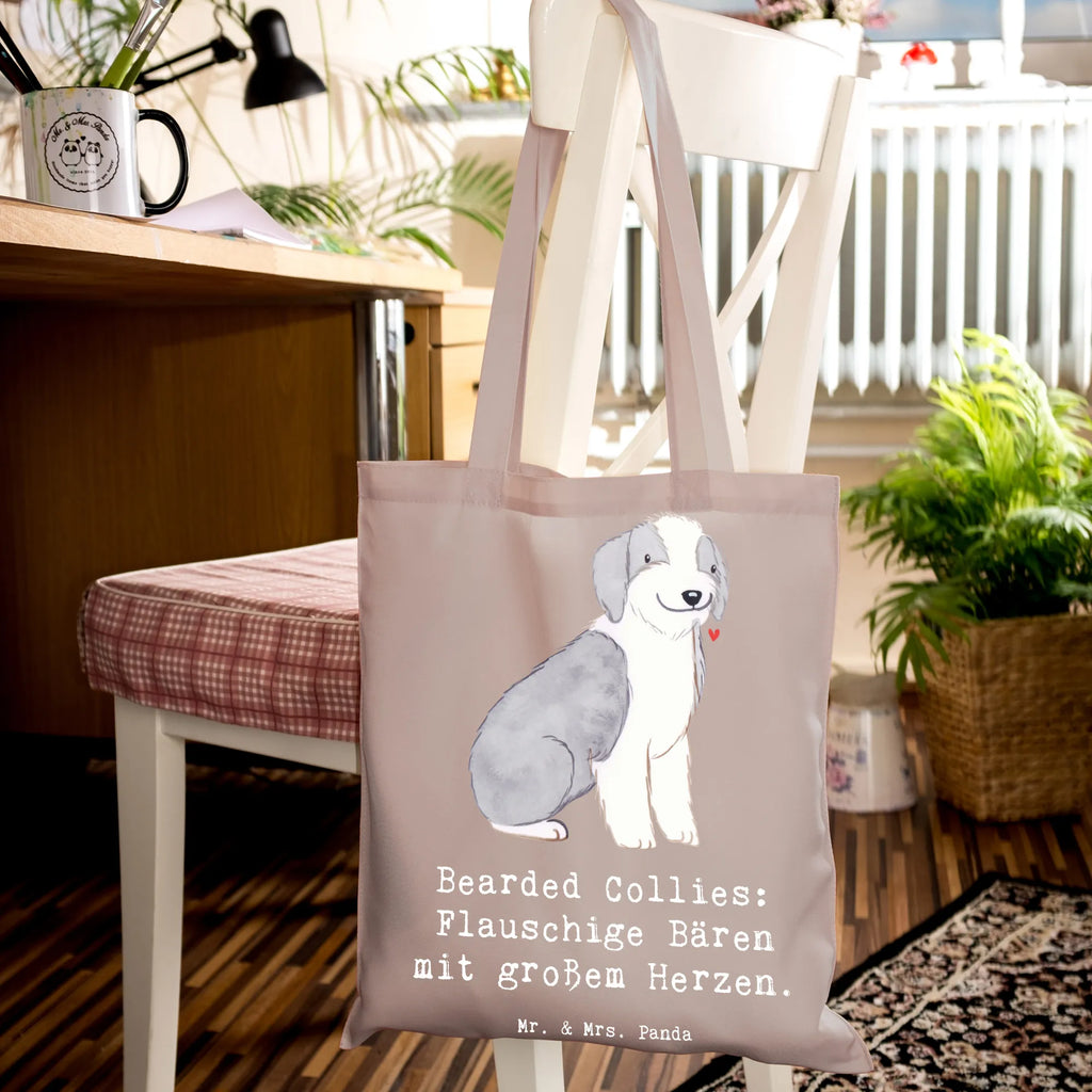 Tragetasche Bearded Collie Bärenherz Beuteltasche, Beutel, Einkaufstasche, Jutebeutel, Stoffbeutel, Tasche, Shopper, Umhängetasche, Strandtasche, Schultertasche, Stofftasche, Tragetasche, Badetasche, Jutetasche, Einkaufstüte, Laptoptasche, Hund, Hunderasse, Rassehund, Hundebesitzer, Geschenk, Tierfreund, Schenken, Welpe