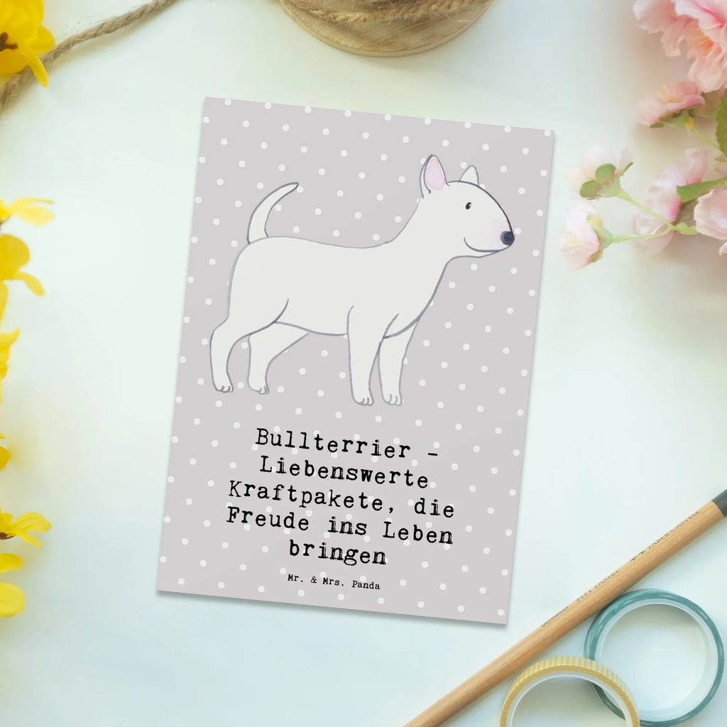 Postkarte Bullterrier Kraftpaket Postkarte, Karte, Geschenkkarte, Grußkarte, Einladung, Ansichtskarte, Geburtstagskarte, Einladungskarte, Dankeskarte, Ansichtskarten, Einladung Geburtstag, Einladungskarten Geburtstag, Hund, Hunderasse, Rassehund, Hundebesitzer, Geschenk, Tierfreund, Schenken, Welpe