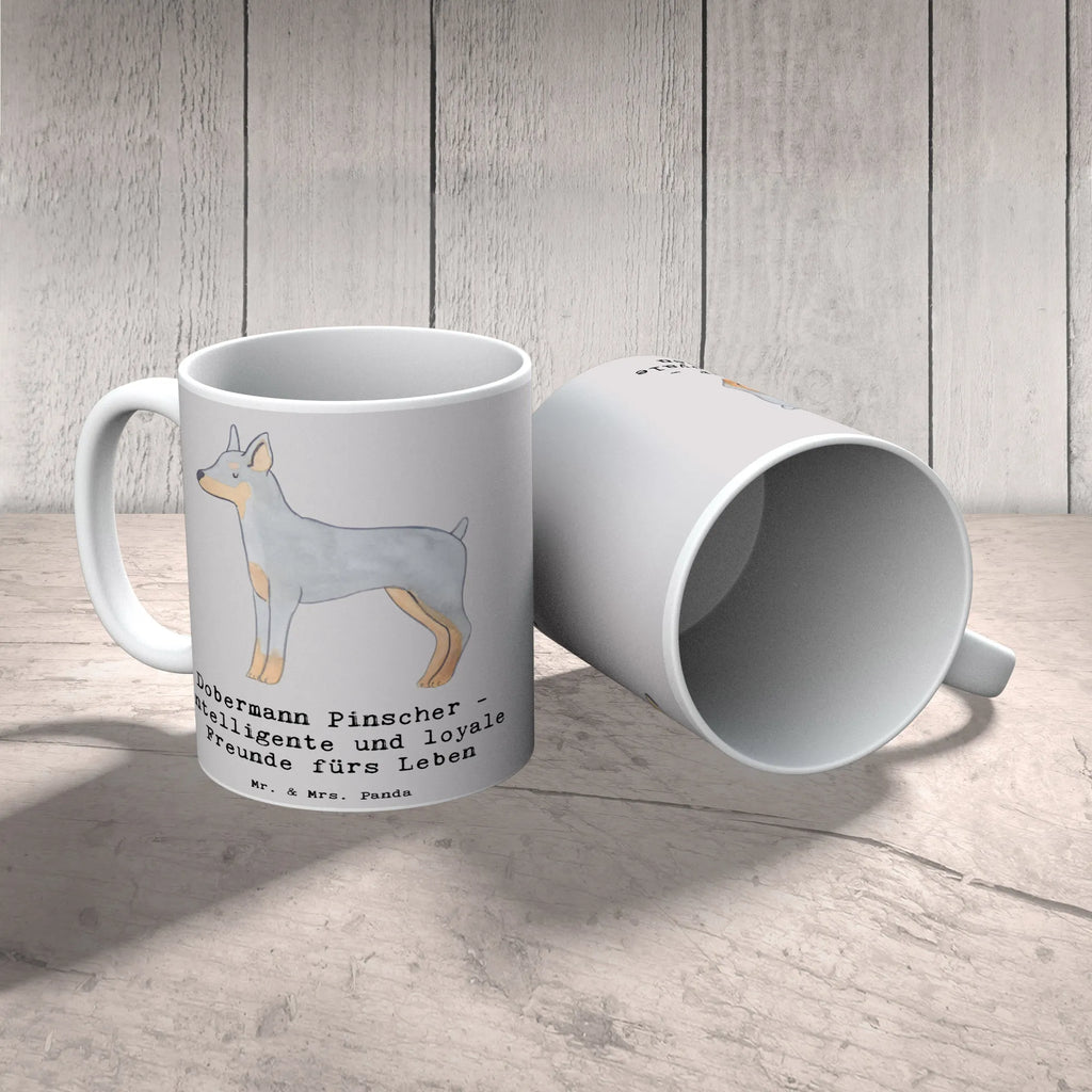 Tasse Dobermann Pinscher Freund Tasse, Kaffeetasse, Teetasse, Becher, Kaffeebecher, Teebecher, Keramiktasse, Porzellantasse, Büro Tasse, Geschenk Tasse, Tasse Sprüche, Tasse Motive, Kaffeetassen, Tasse bedrucken, Designer Tasse, Cappuccino Tassen, Schöne Teetassen, Hund, Hunderasse, Rassehund, Hundebesitzer, Geschenk, Tierfreund, Schenken, Welpe