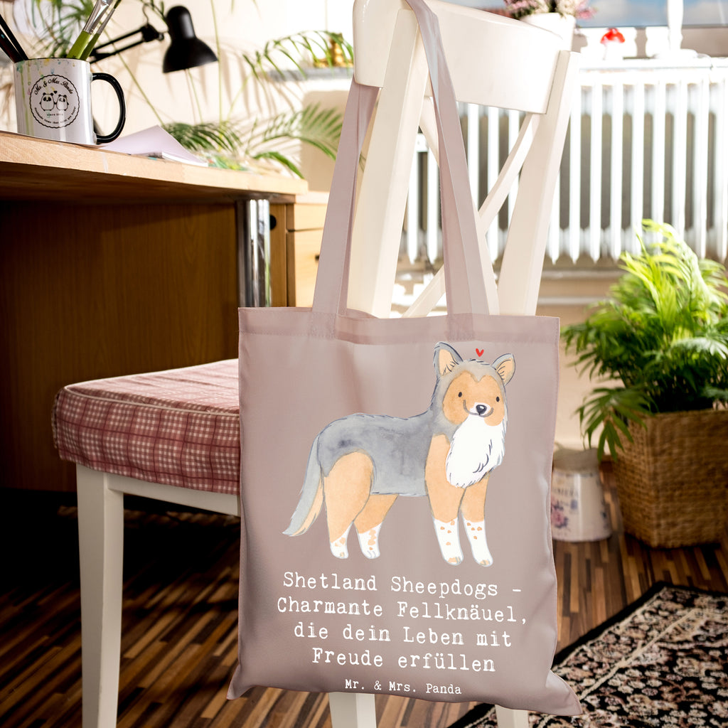 Tragetasche Shetland Sheepdog Glücksbringer Beuteltasche, Beutel, Einkaufstasche, Jutebeutel, Stoffbeutel, Tasche, Shopper, Umhängetasche, Strandtasche, Schultertasche, Stofftasche, Tragetasche, Badetasche, Jutetasche, Einkaufstüte, Laptoptasche, Hund, Hunderasse, Rassehund, Hundebesitzer, Geschenk, Tierfreund, Schenken, Welpe