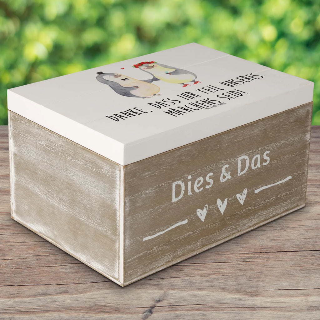 Holzkiste Gastgeschenke Märchen Holzkiste, Kiste, Schatzkiste, Truhe, Schatulle, XXL, Erinnerungsbox, Erinnerungskiste, Dekokiste, Aufbewahrungsbox, Geschenkbox, Geschenkdose, Hochzeit, Hochzeitsgeschenk, Ehe, Hochzeitsfeier, Trauung, Trauungsgeschenk, Hochzeitskarte, Verlobungsfeier, Verlobungsgeschenk, Hochzeitsgeschenkideen, Hochzeitsgeschenke für Brautpaar