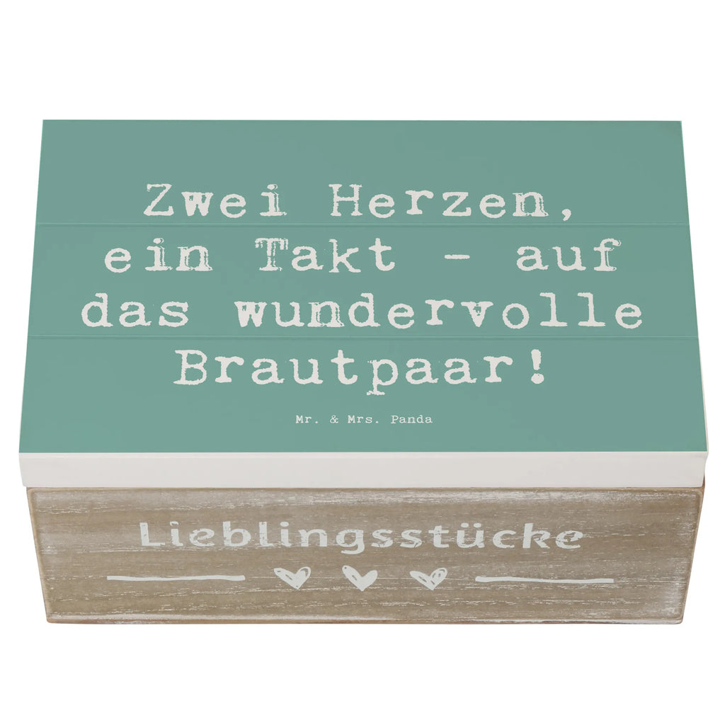 Holzkiste Spruch Brautpaar Herzen Holzkiste, Kiste, Schatzkiste, Truhe, Schatulle, XXL, Erinnerungsbox, Erinnerungskiste, Dekokiste, Aufbewahrungsbox, Geschenkbox, Geschenkdose, Hochzeit, Hochzeitsgeschenk, Ehe, Hochzeitsfeier, Trauung, Trauungsgeschenk, Hochzeitskarte, Verlobungsfeier, Verlobungsgeschenk, Hochzeitsgeschenkideen, Hochzeitsgeschenke für Brautpaar