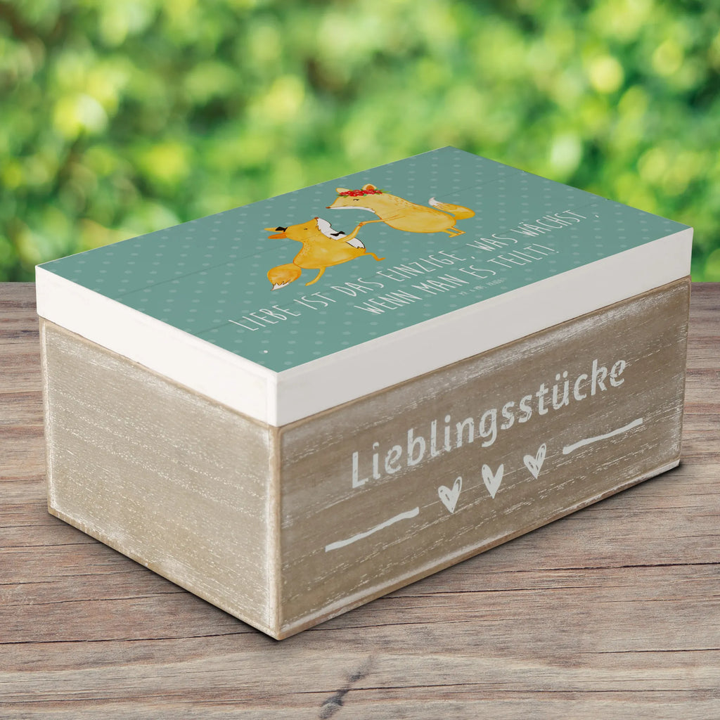 Holzkiste Eheversprechen Liebe Teilen Holzkiste, Kiste, Schatzkiste, Truhe, Schatulle, XXL, Erinnerungsbox, Erinnerungskiste, Dekokiste, Aufbewahrungsbox, Geschenkbox, Geschenkdose, Hochzeit, Hochzeitsgeschenk, Ehe, Hochzeitsfeier, Trauung, Trauungsgeschenk, Hochzeitskarte, Verlobungsfeier, Verlobungsgeschenk, Hochzeitsgeschenkideen, Hochzeitsgeschenke für Brautpaar