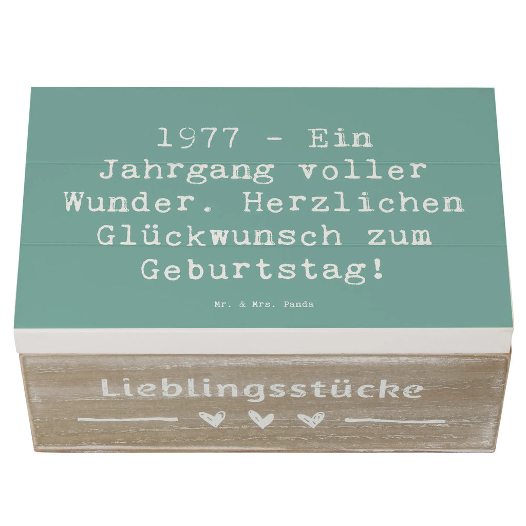 Holzkiste Spruch 1977 Geburtstag Wunder Holzkiste, Kiste, Schatzkiste, Truhe, Schatulle, XXL, Erinnerungsbox, Erinnerungskiste, Dekokiste, Aufbewahrungsbox, Geschenkbox, Geschenkdose, Geburtstag, Geburtstagsgeschenk, Geschenk