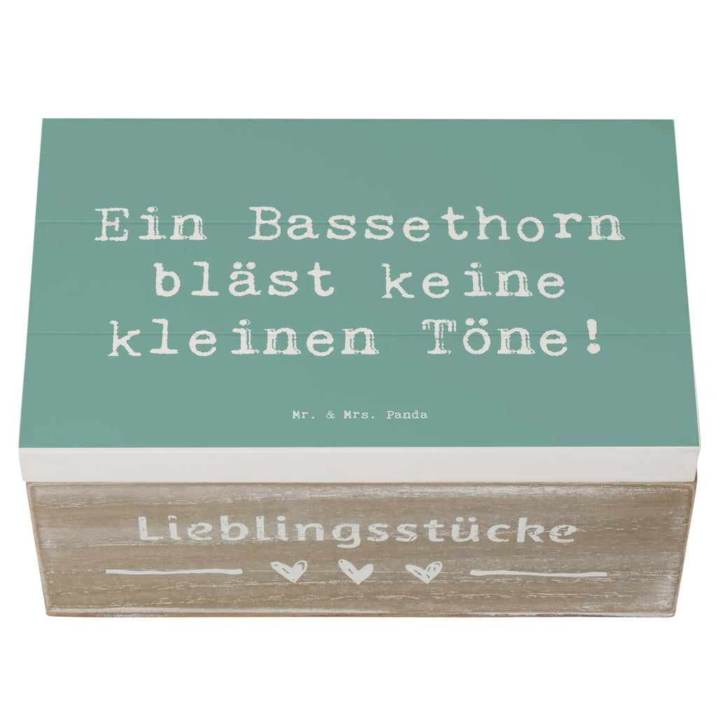 Holzkiste Spruch Ein Bassethorn bläst keine kleinen Töne! Holzkiste, Kiste, Schatzkiste, Truhe, Schatulle, XXL, Erinnerungsbox, Erinnerungskiste, Dekokiste, Aufbewahrungsbox, Geschenkbox, Geschenkdose, Instrumente, Geschenke Musiker, Musikliebhaber