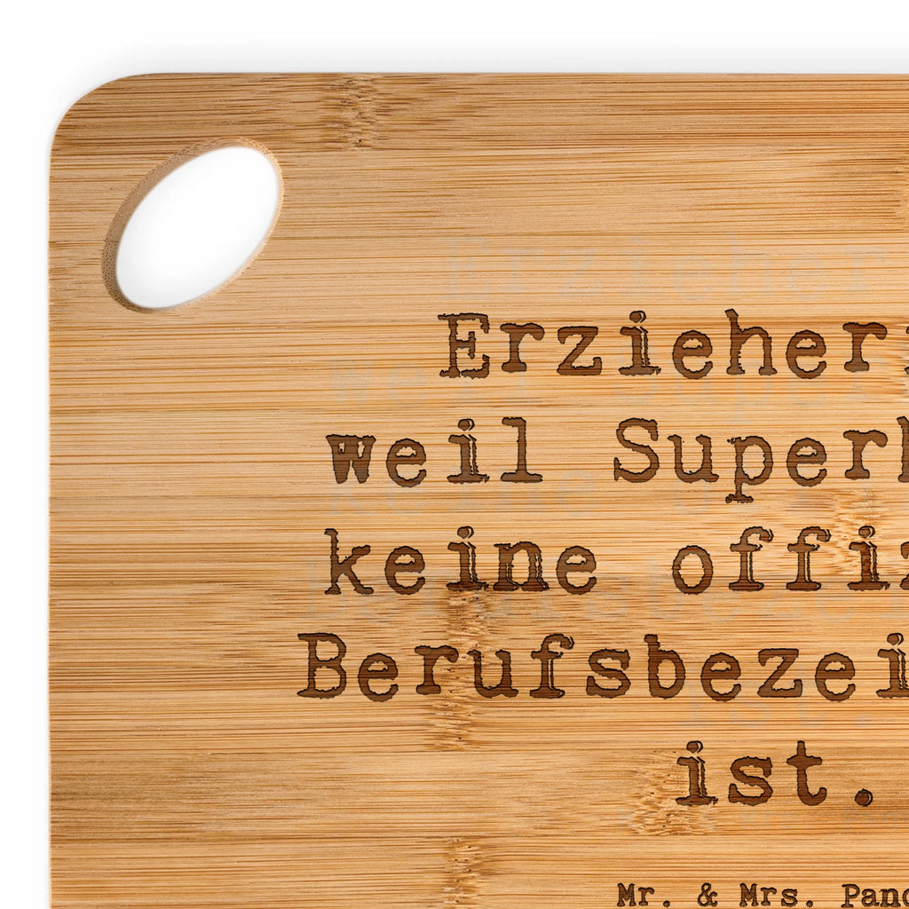 Bambus - Schneidebrett Spruch Erzieherin Superheldin Schneidebrett, Holzbrett, Küchenbrett, Frühstücksbrett, Hackbrett, Brett, Holzbrettchen, Servierbrett, Bretter, Holzbretter, Holz Bretter, Schneidebrett Holz, Holzbrett mit Gravur, Schneidbrett, Holzbrett Küche, Holzschneidebrett, Beruf, Ausbildung, Jubiläum, Abschied, Rente, Kollege, Kollegin, Geschenk, Schenken, Arbeitskollege, Mitarbeiter, Firma, Danke, Dankeschön