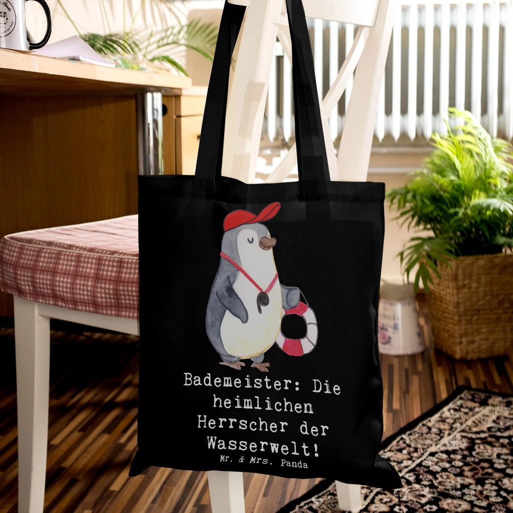 Tragetasche Bademeister Herrscher Beuteltasche, Beutel, Einkaufstasche, Jutebeutel, Stoffbeutel, Tasche, Shopper, Umhängetasche, Strandtasche, Schultertasche, Stofftasche, Tragetasche, Badetasche, Jutetasche, Einkaufstüte, Laptoptasche, Beruf, Ausbildung, Jubiläum, Abschied, Rente, Kollege, Kollegin, Geschenk, Schenken, Arbeitskollege, Mitarbeiter, Firma, Danke, Dankeschön