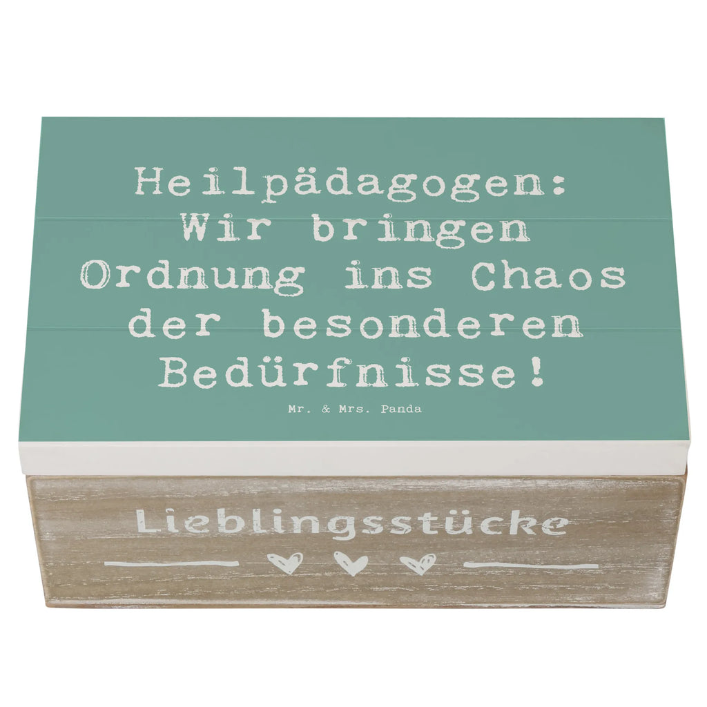 Holzkiste Spruch Heilpädagogin Chaosordnung Holzkiste, Kiste, Schatzkiste, Truhe, Schatulle, XXL, Erinnerungsbox, Erinnerungskiste, Dekokiste, Aufbewahrungsbox, Geschenkbox, Geschenkdose, Beruf, Ausbildung, Jubiläum, Abschied, Rente, Kollege, Kollegin, Geschenk, Schenken, Arbeitskollege, Mitarbeiter, Firma, Danke, Dankeschön