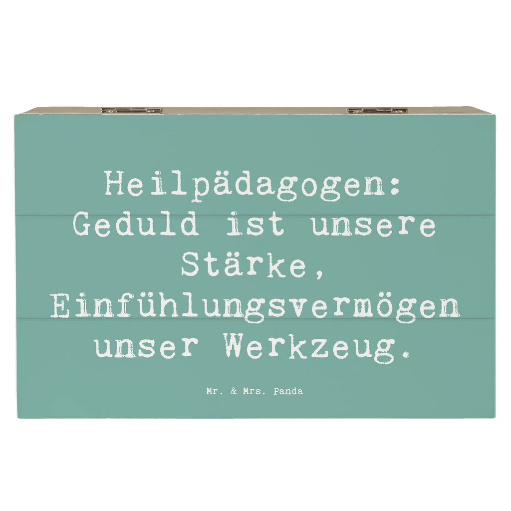 Holzkiste Spruch Heilpädagogin Geduld Holzkiste, Kiste, Schatzkiste, Truhe, Schatulle, XXL, Erinnerungsbox, Erinnerungskiste, Dekokiste, Aufbewahrungsbox, Geschenkbox, Geschenkdose, Beruf, Ausbildung, Jubiläum, Abschied, Rente, Kollege, Kollegin, Geschenk, Schenken, Arbeitskollege, Mitarbeiter, Firma, Danke, Dankeschön