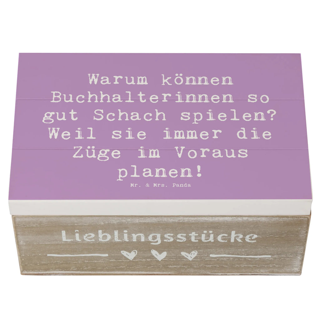 Holzkiste Spruch Warum können Buchhalterinnen so gut Schach spielen? Weil sie immer die Züge im Voraus planen! Holzkiste, Kiste, Schatzkiste, Truhe, Schatulle, XXL, Erinnerungsbox, Erinnerungskiste, Dekokiste, Aufbewahrungsbox, Geschenkbox, Geschenkdose, Beruf, Ausbildung, Jubiläum, Abschied, Rente, Kollege, Kollegin, Geschenk, Schenken, Arbeitskollege, Mitarbeiter, Firma, Danke, Dankeschön