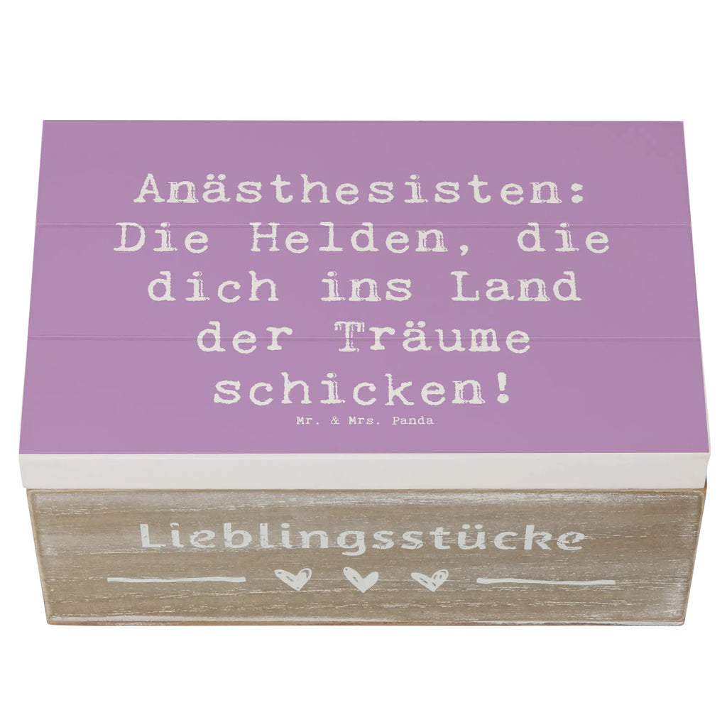 Holzkiste Spruch Anästhesisten: Die Helden, die dich ins Land der Träume schicken! Holzkiste, Kiste, Schatzkiste, Truhe, Schatulle, XXL, Erinnerungsbox, Erinnerungskiste, Dekokiste, Aufbewahrungsbox, Geschenkbox, Geschenkdose, Beruf, Ausbildung, Jubiläum, Abschied, Rente, Kollege, Kollegin, Geschenk, Schenken, Arbeitskollege, Mitarbeiter, Firma, Danke, Dankeschön