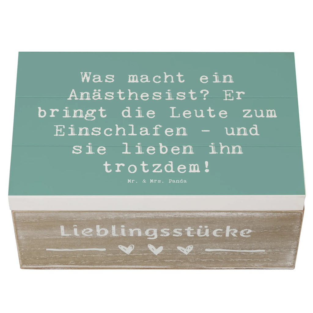 Holzkiste Spruch Was macht ein Anästhesist? Er bringt die Leute zum Einschlafen - und sie lieben ihn trotzdem! Holzkiste, Kiste, Schatzkiste, Truhe, Schatulle, XXL, Erinnerungsbox, Erinnerungskiste, Dekokiste, Aufbewahrungsbox, Geschenkbox, Geschenkdose, Beruf, Ausbildung, Jubiläum, Abschied, Rente, Kollege, Kollegin, Geschenk, Schenken, Arbeitskollege, Mitarbeiter, Firma, Danke, Dankeschön